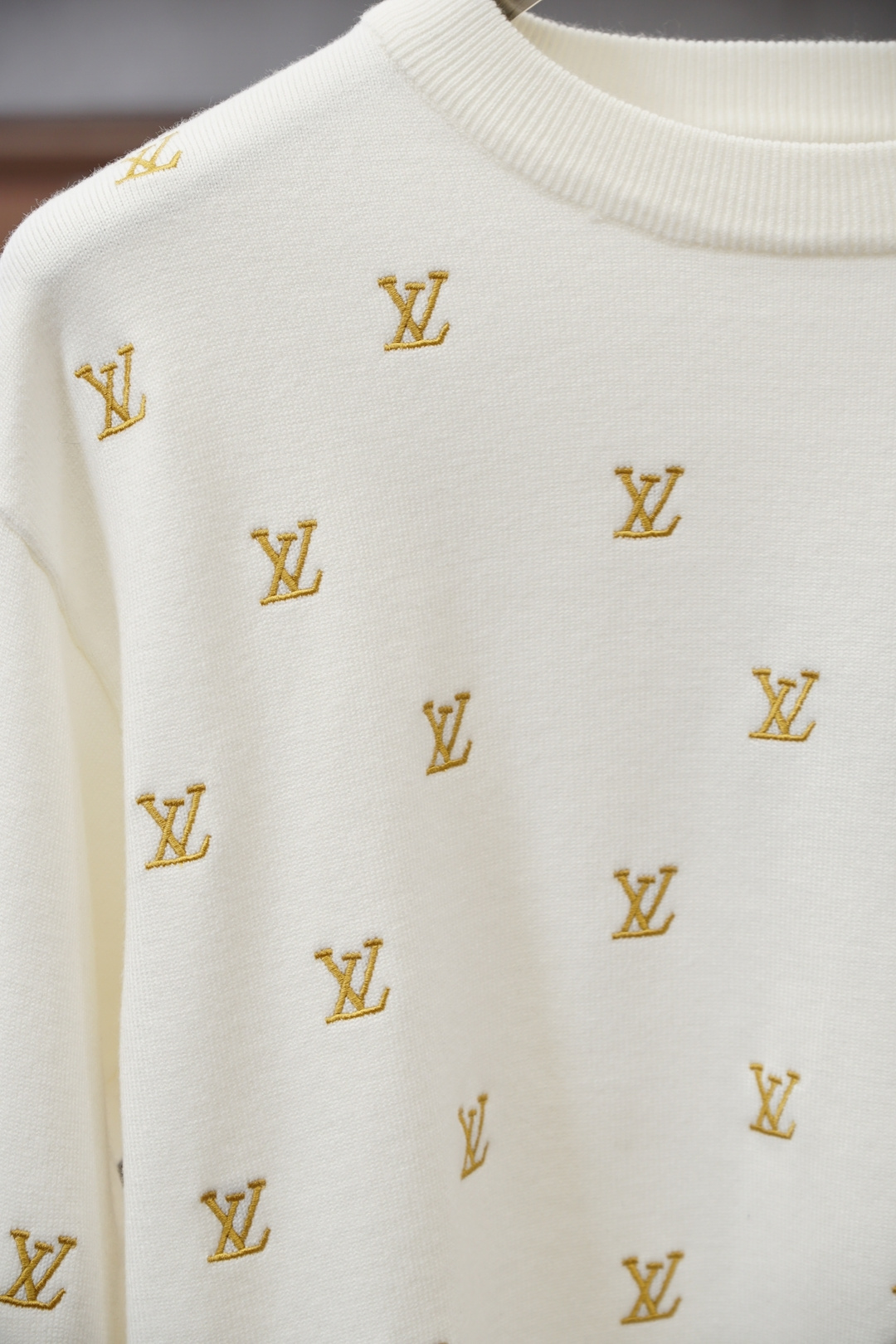LV 路易威登-2025新款羊毛混纺套头圆领毛衣🎺🎺精超细提取面料制成，✨不扎不起球，1.1高级定制，完