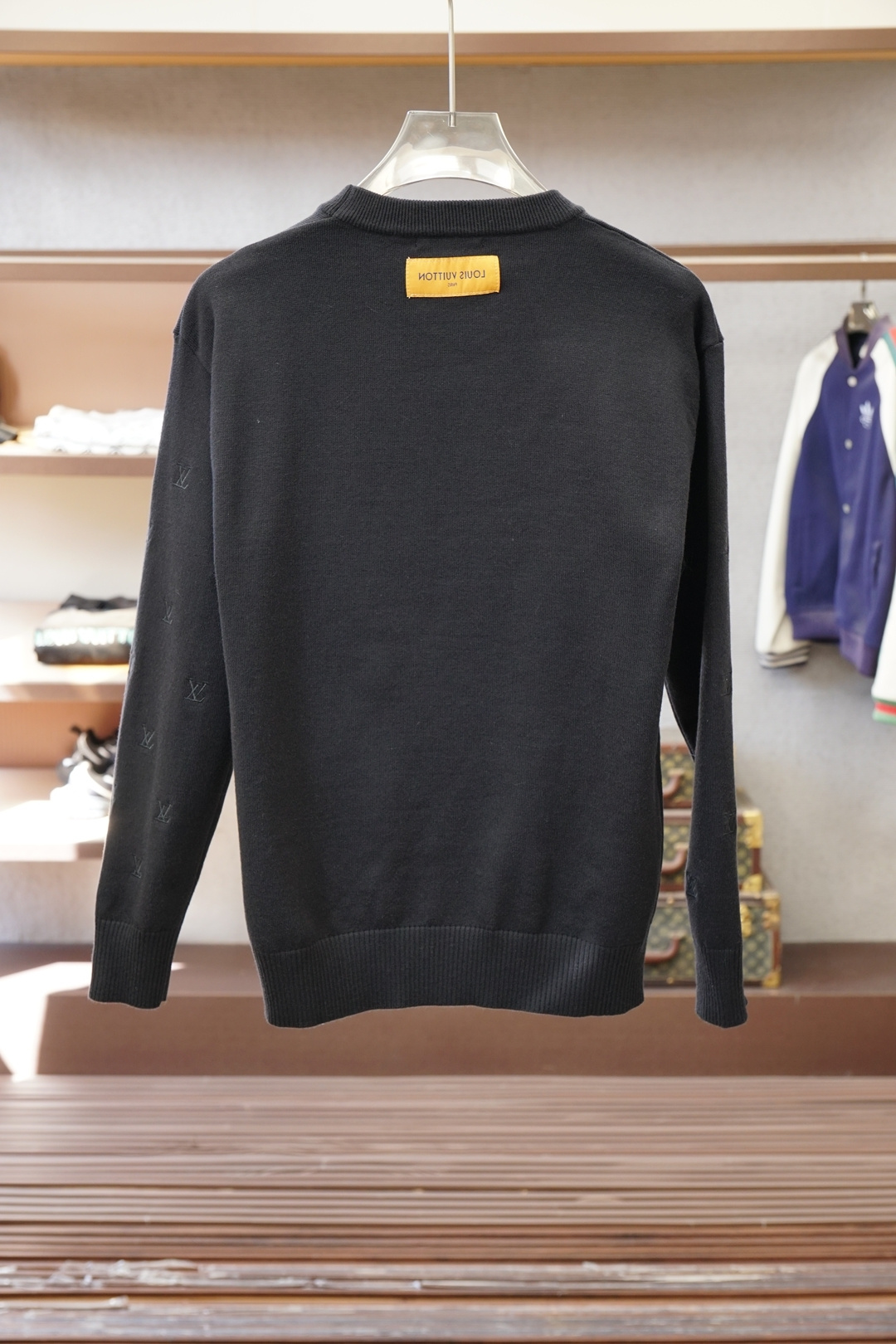 LV 路易威登-2025新款羊毛混纺套头圆领毛衣🎺🎺精超细提取面料制成，✨不扎不起球，1.1高级定制，完