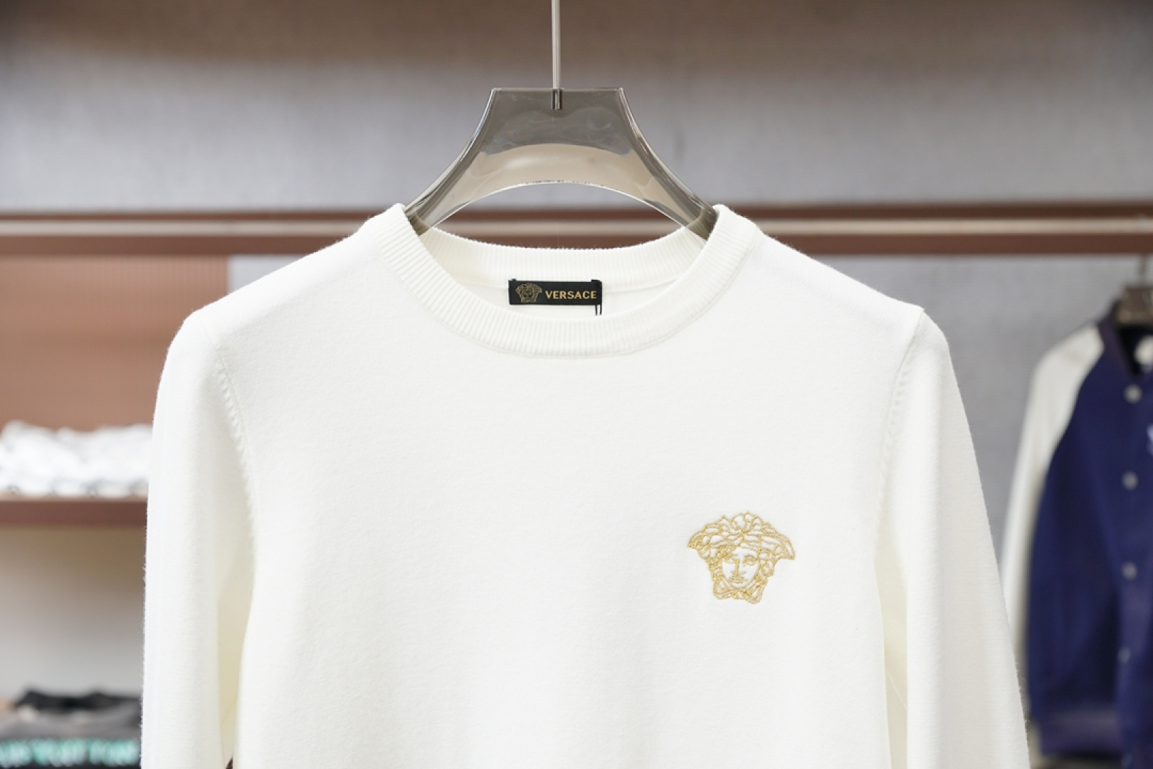 Versace范思哲2025新款羊毛混纺套头圆领毛衣🎺🎺精超细提取面料制成，✨不扎不起球，1.1高级定制