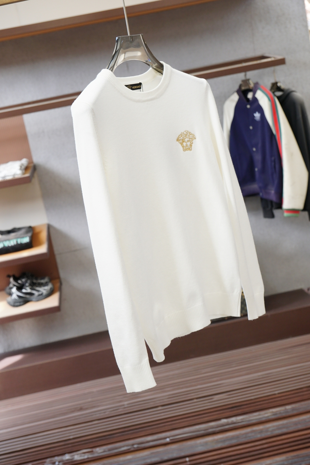 Versace范思哲2025新款羊毛混纺套头圆领毛衣🎺🎺精超细提取面料制成，✨不扎不起球，1.1高级定制