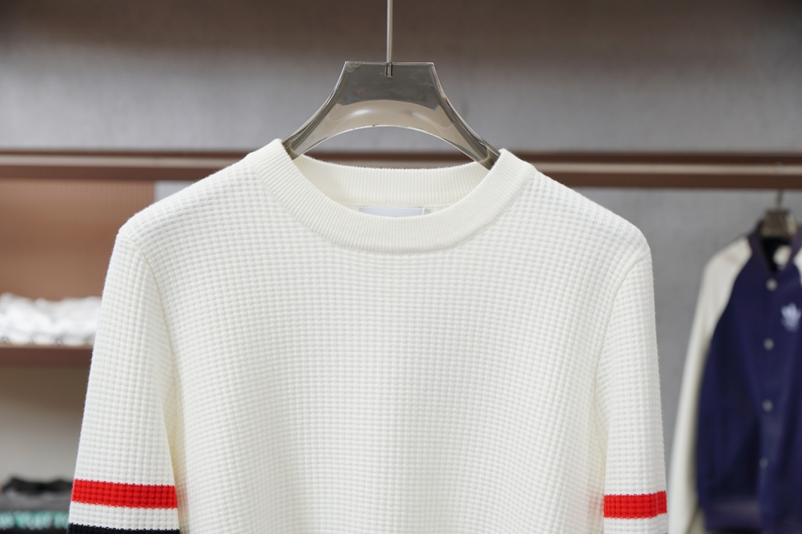 TB-2025新款羊毛混纺套头圆领毛衣🎺🎺精超细提取面料制成，✨不扎不起球，1.1高级定制，完全还原原版