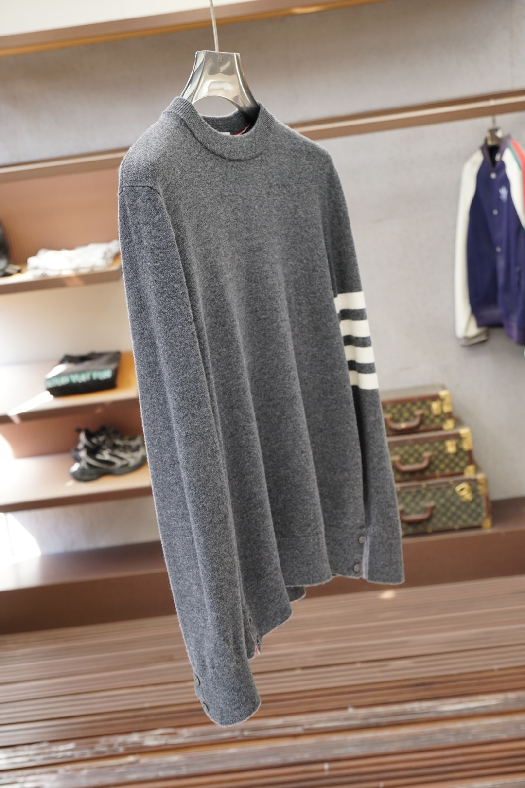 TB 汤姆布朗/2025秋冬新款毛衣！优质羊毛➕羊绒☀️☀️简约而不简单。休闲圆领款式，日常搭配出街轻松