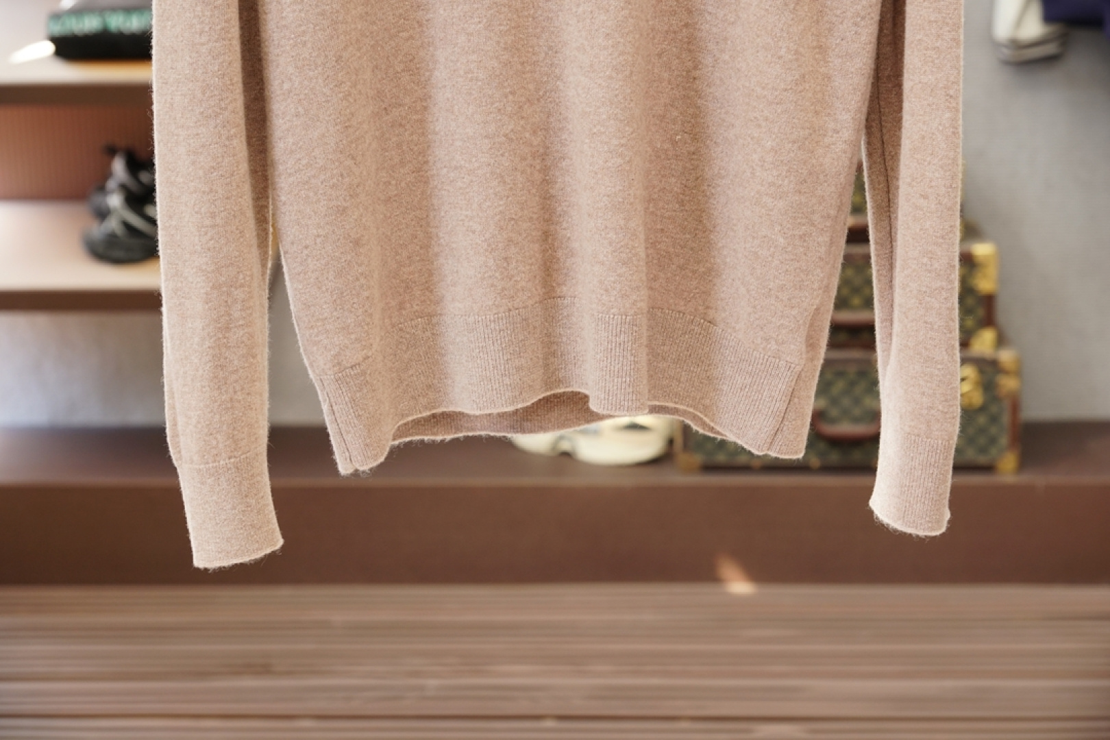 罗意威Loewe：2025秋冬新款高货毛衣！优质羊毛➕羊绒☀️☀️简约而不简单。休闲圆领款式，日常搭配出