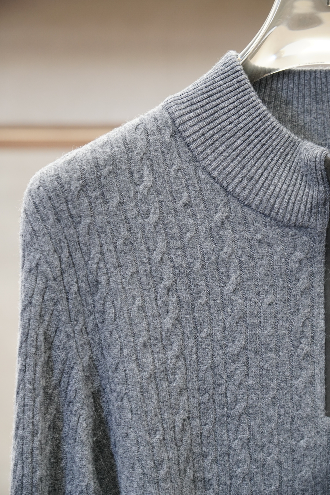 lP🆕-2025秋冬新款高货小高领毛衣！老前风，低调奢华，优质羊毛➕羊绒☀️☀️简约而不简单。休闲圆领款