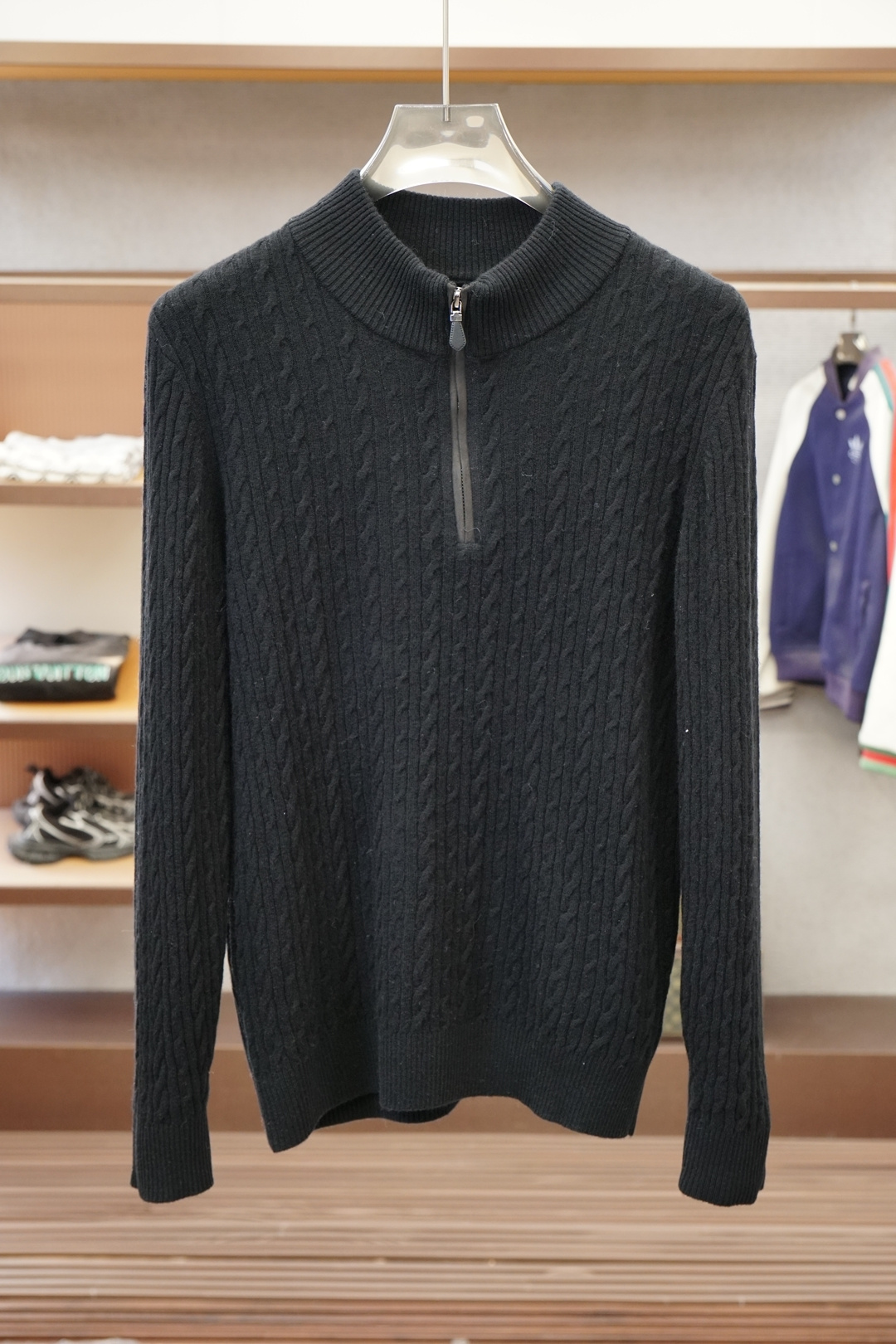 lP🆕-2025秋冬新款高货小高领毛衣！老前风，低调奢华，优质羊毛➕羊绒☀️☀️简约而不简单。休闲圆领款