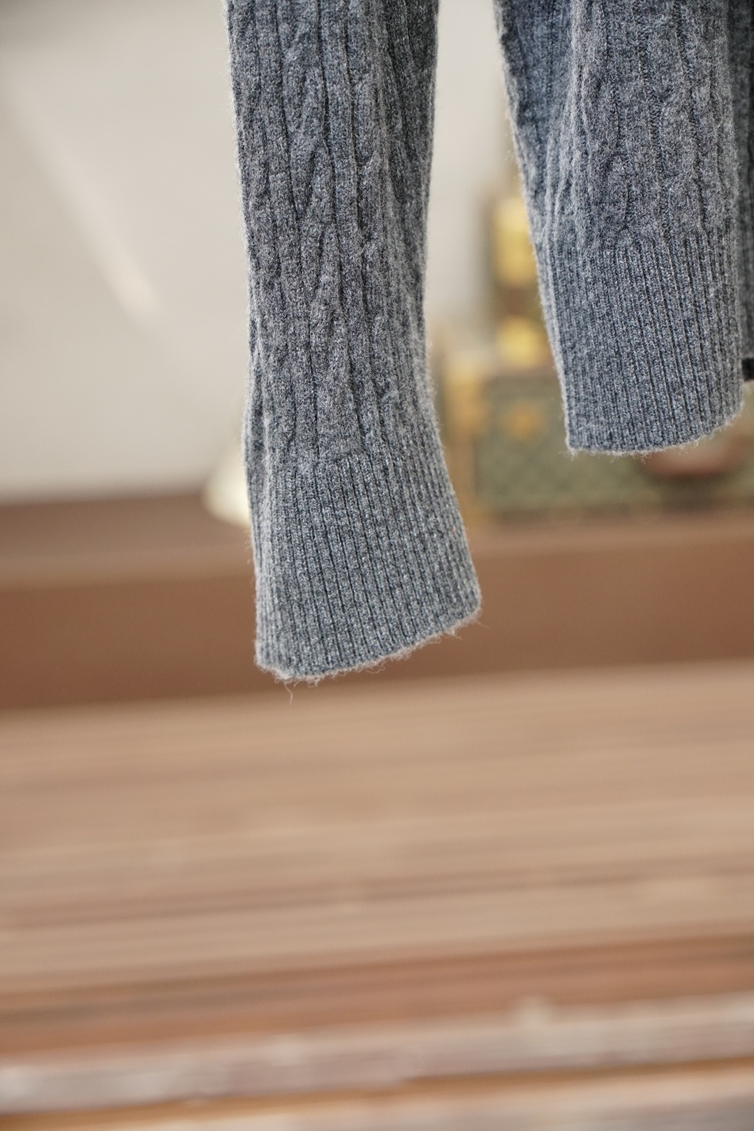 lP🆕-2025秋冬新款高货小高领毛衣！老前风，低调奢华，优质羊毛➕羊绒☀️☀️简约而不简单。休闲圆领款