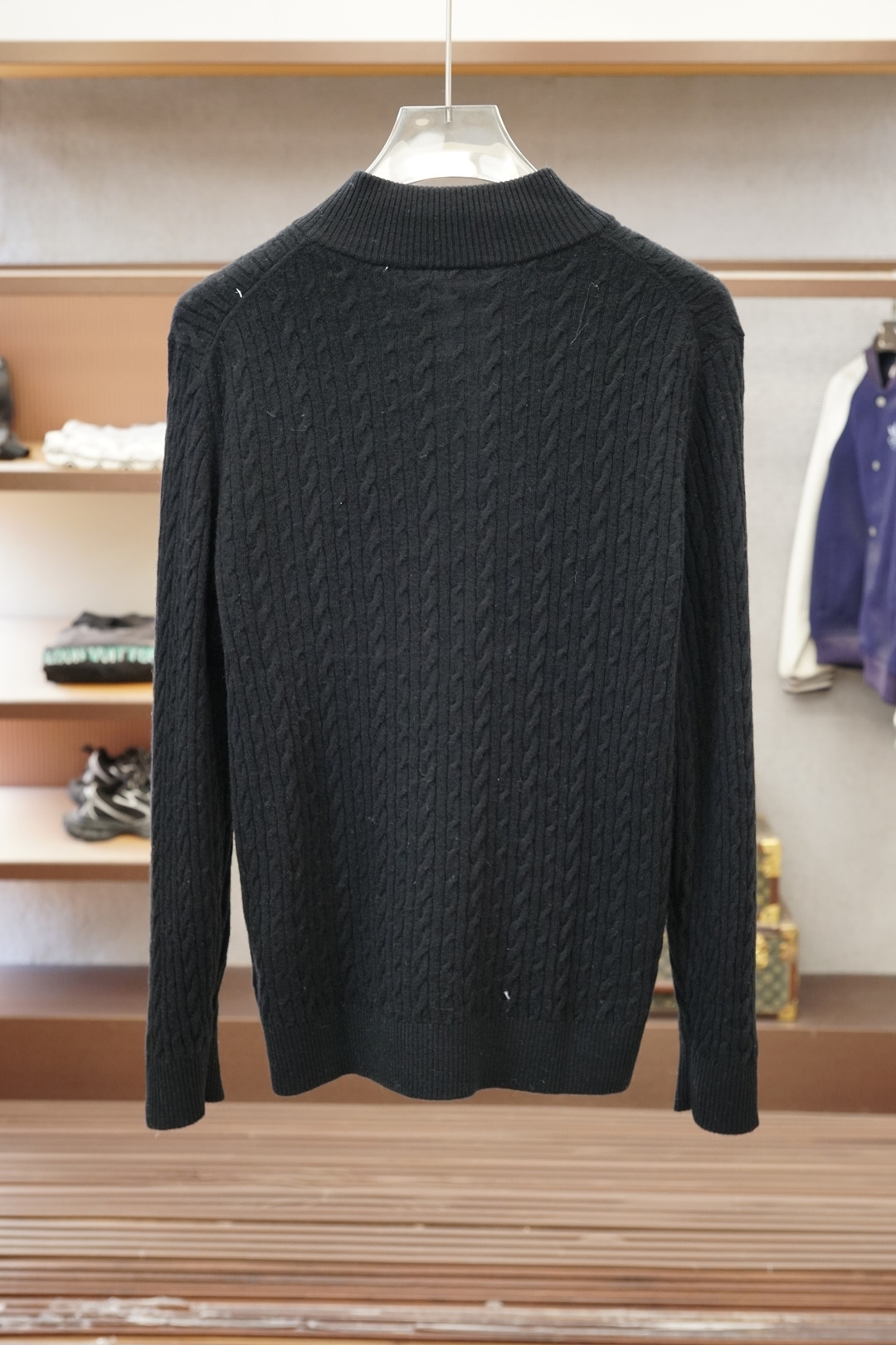 lP🆕-2025秋冬新款高货小高领毛衣！老前风，低调奢华，优质羊毛➕羊绒☀️☀️简约而不简单。休闲圆领款