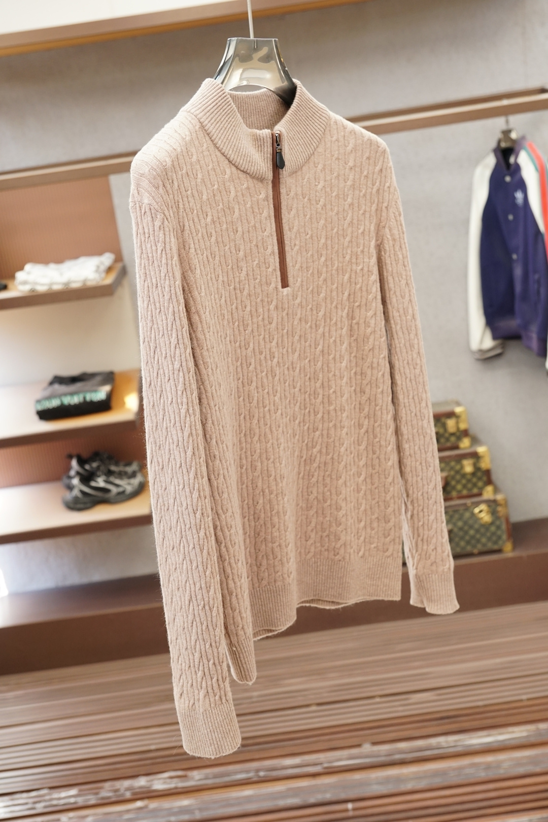lP🆕-2025秋冬新款高货小高领毛衣！老前风，低调奢华，优质羊毛➕羊绒☀️☀️简约而不简单。休闲圆领款