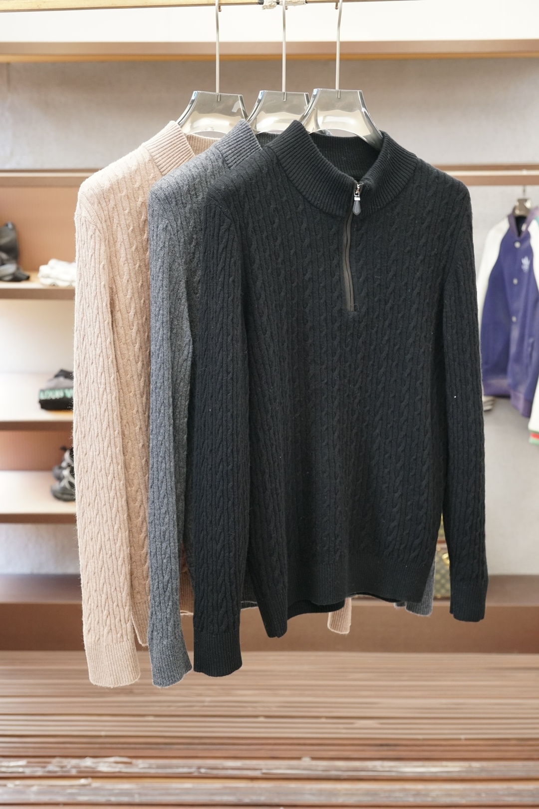 lP🆕-2025秋冬新款高货小高领毛衣！老前风，低调奢华，优质羊毛➕羊绒☀️☀️简约而不简单。休闲圆领款