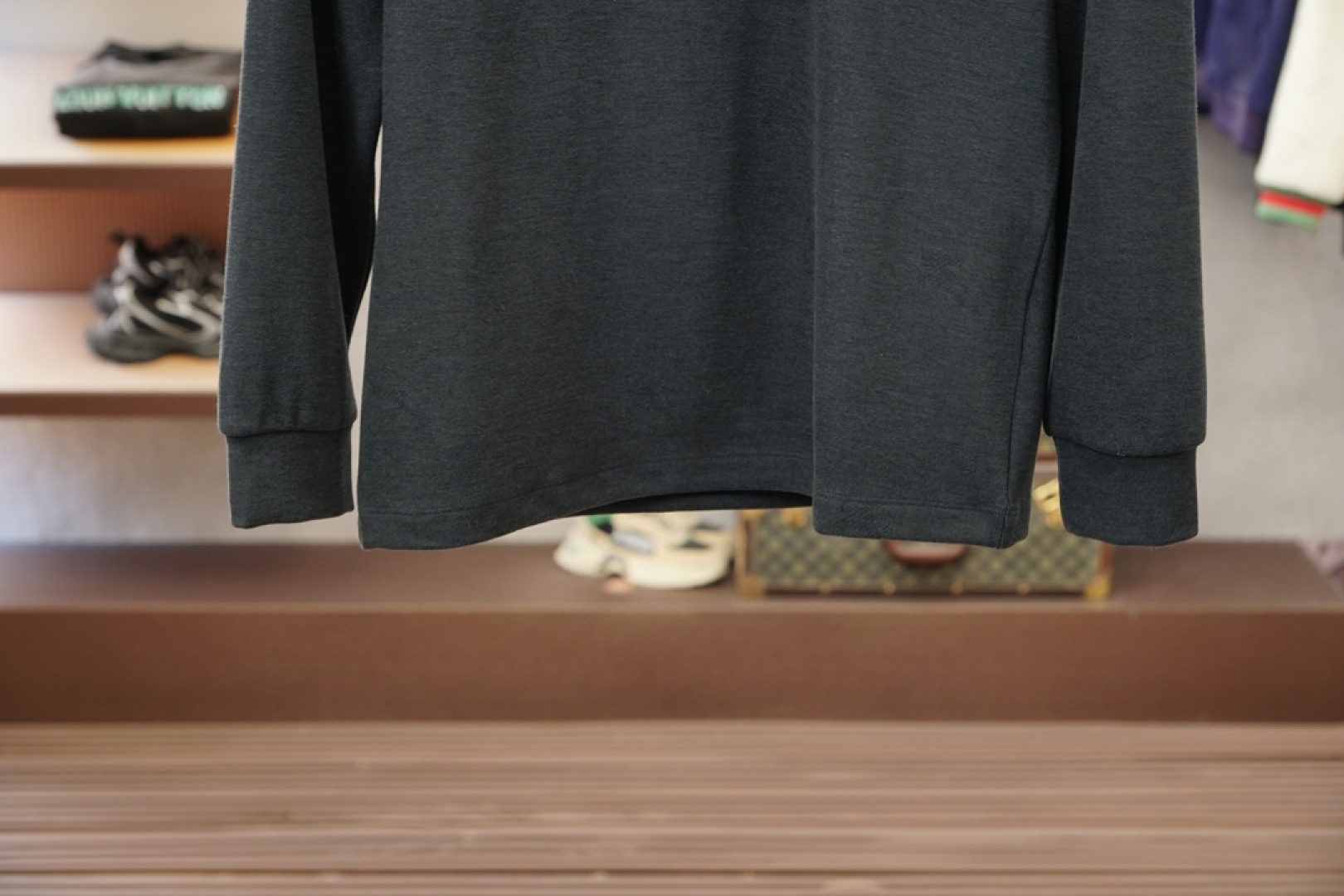 BBR巴宝莉/2025 秋冬 高货羊绒打底衫保暖性巨强，一件顶几件。简奢休闲风轻奢纯色刺绣Logo打底衫