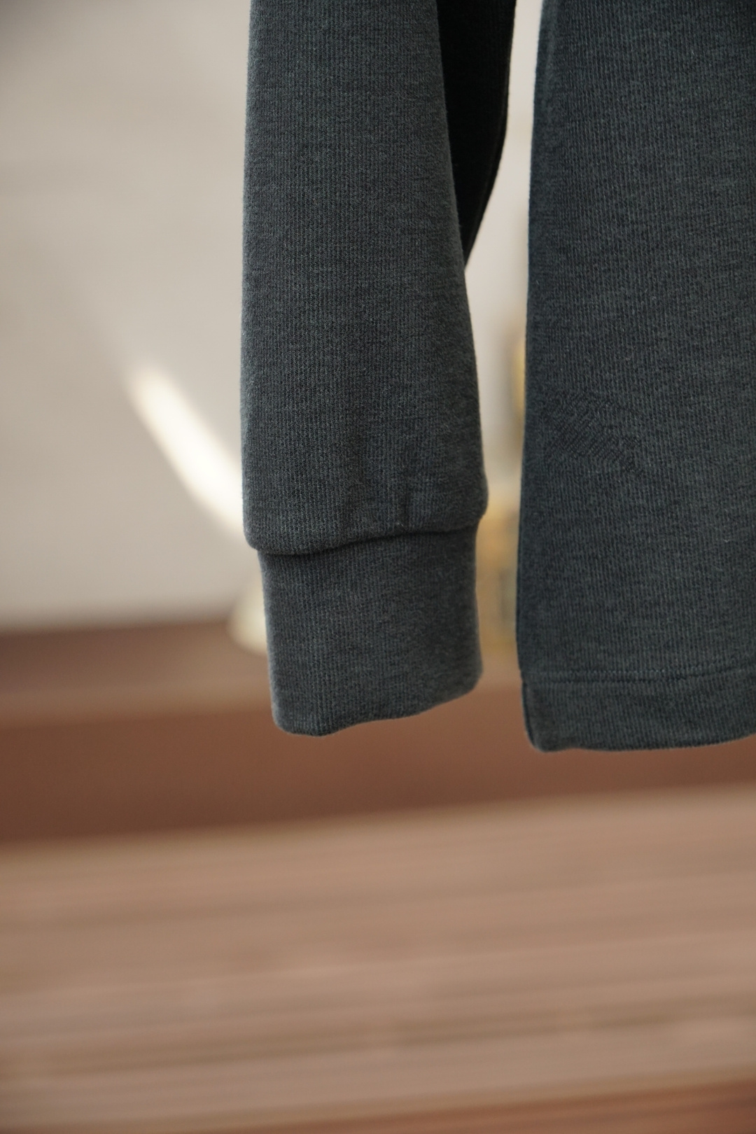 BBR巴宝莉/2025 秋冬 高货羊绒打底衫保暖性巨强，一件顶几件。简奢休闲风轻奢纯色刺绣Logo打底衫