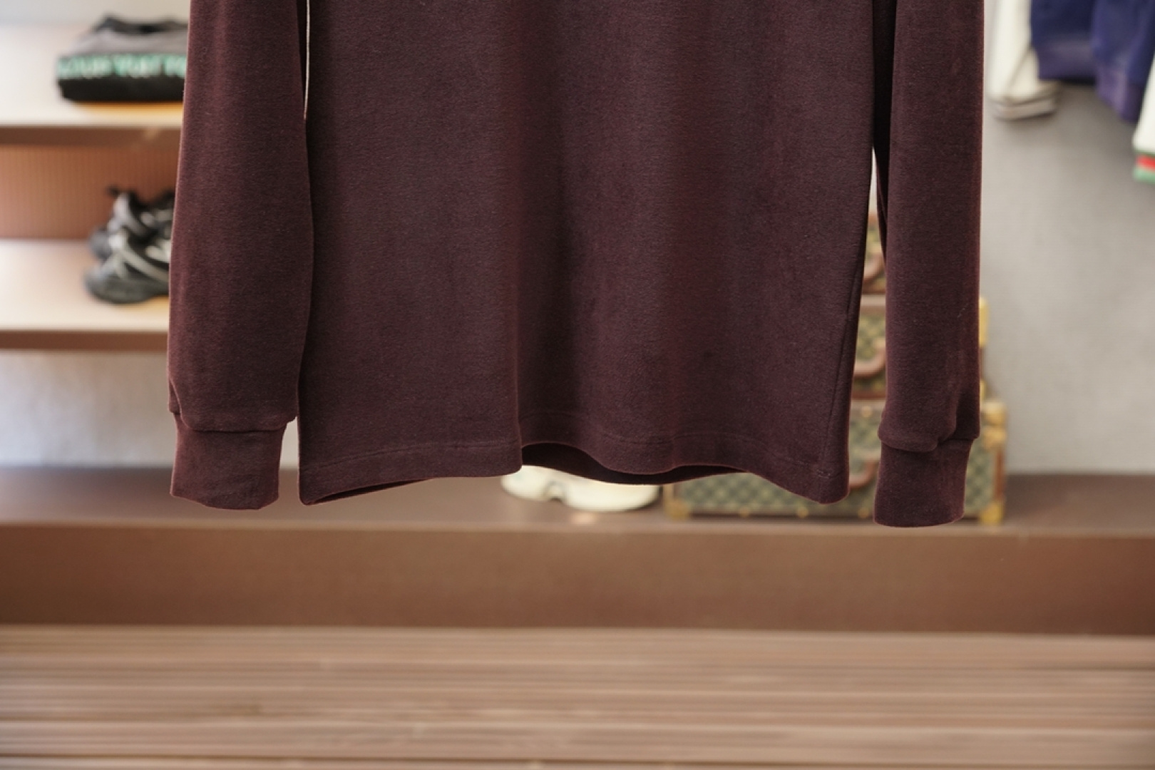 Miumiu-2025 秋冬 高货羊绒打底衫保暖性巨强，一件顶几件。简奢休闲风☀️☀️轻奢纯色刺绣Log