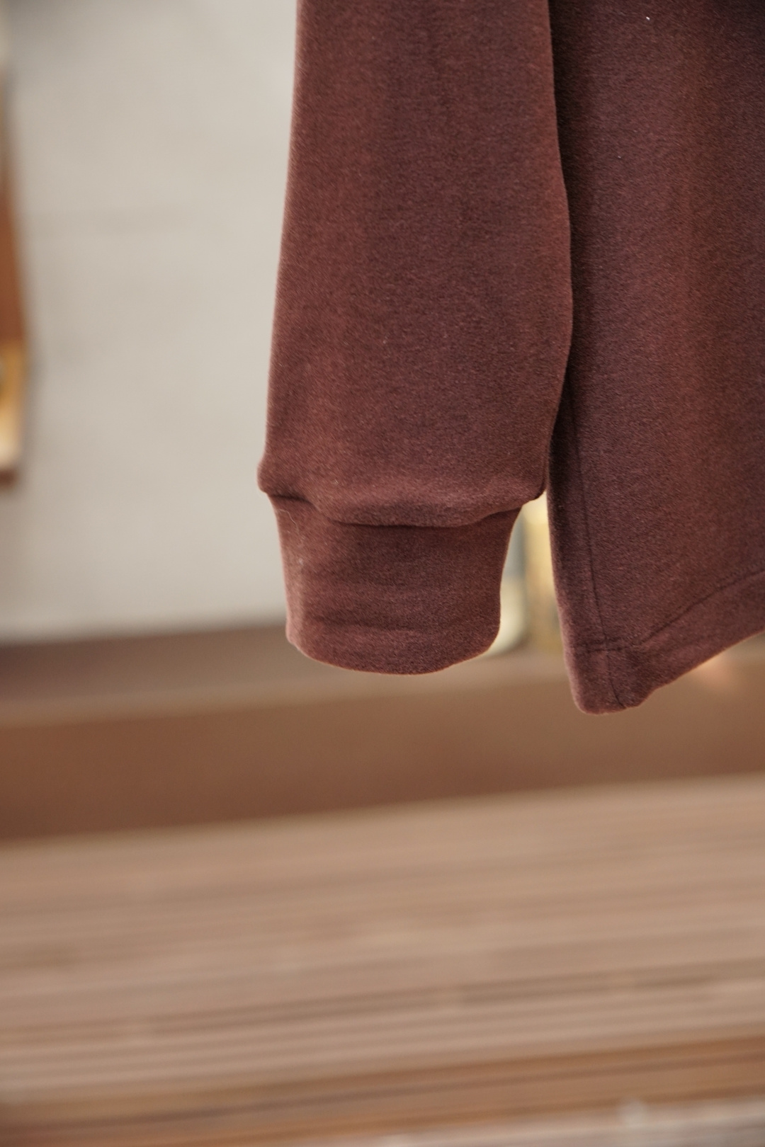 Loewe罗意威-2025 秋冬 高货羊绒打底衫保暖性巨强，一件顶几件。简奢休闲风☀️☀️轻奢纯色刺绣L