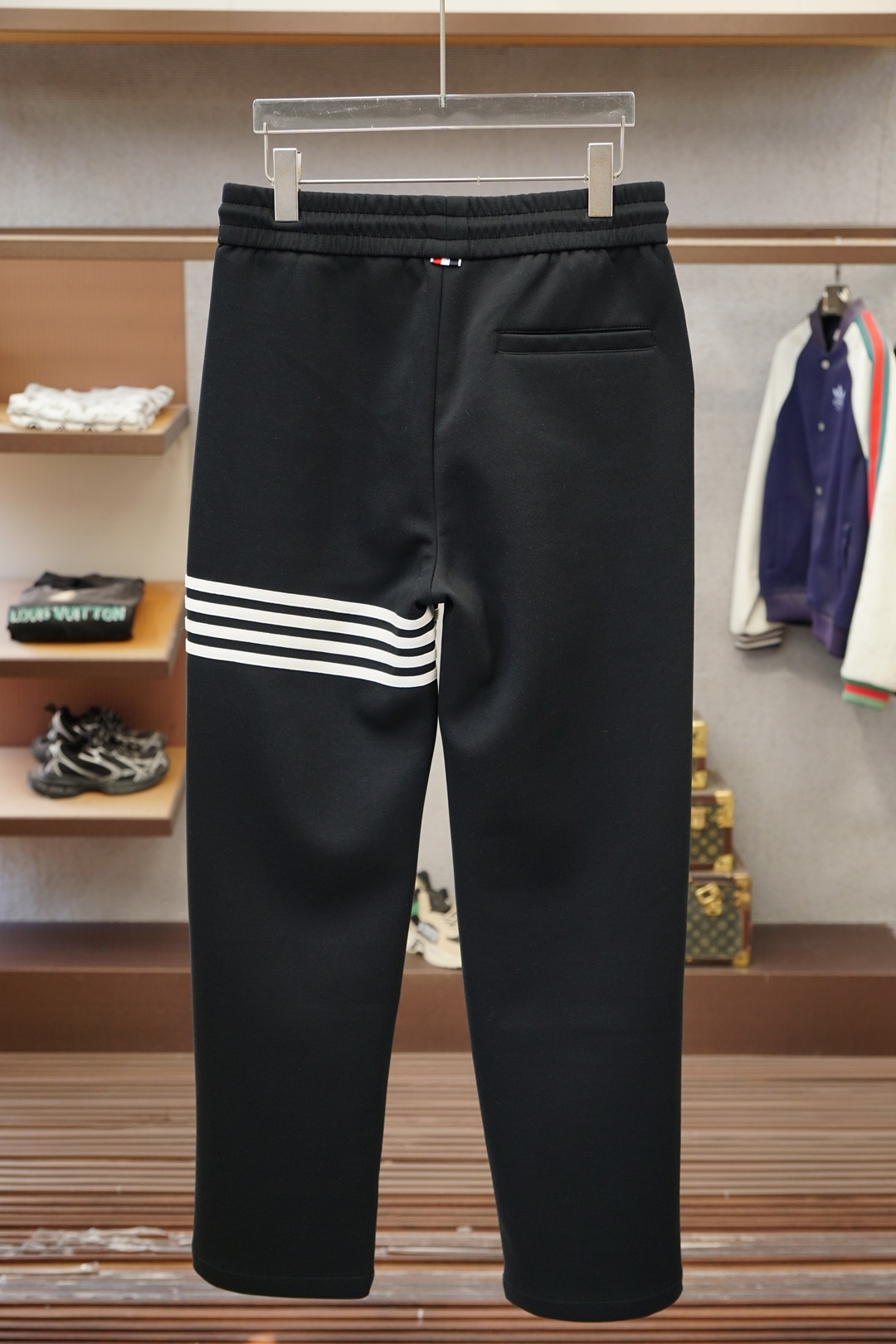 TB/25秋冬 🌟🌟男士精品休闲裤.意大利🇮🇹进口面料，最新款上身版型无敌正!绝对可以闭眼收的一款此款裤