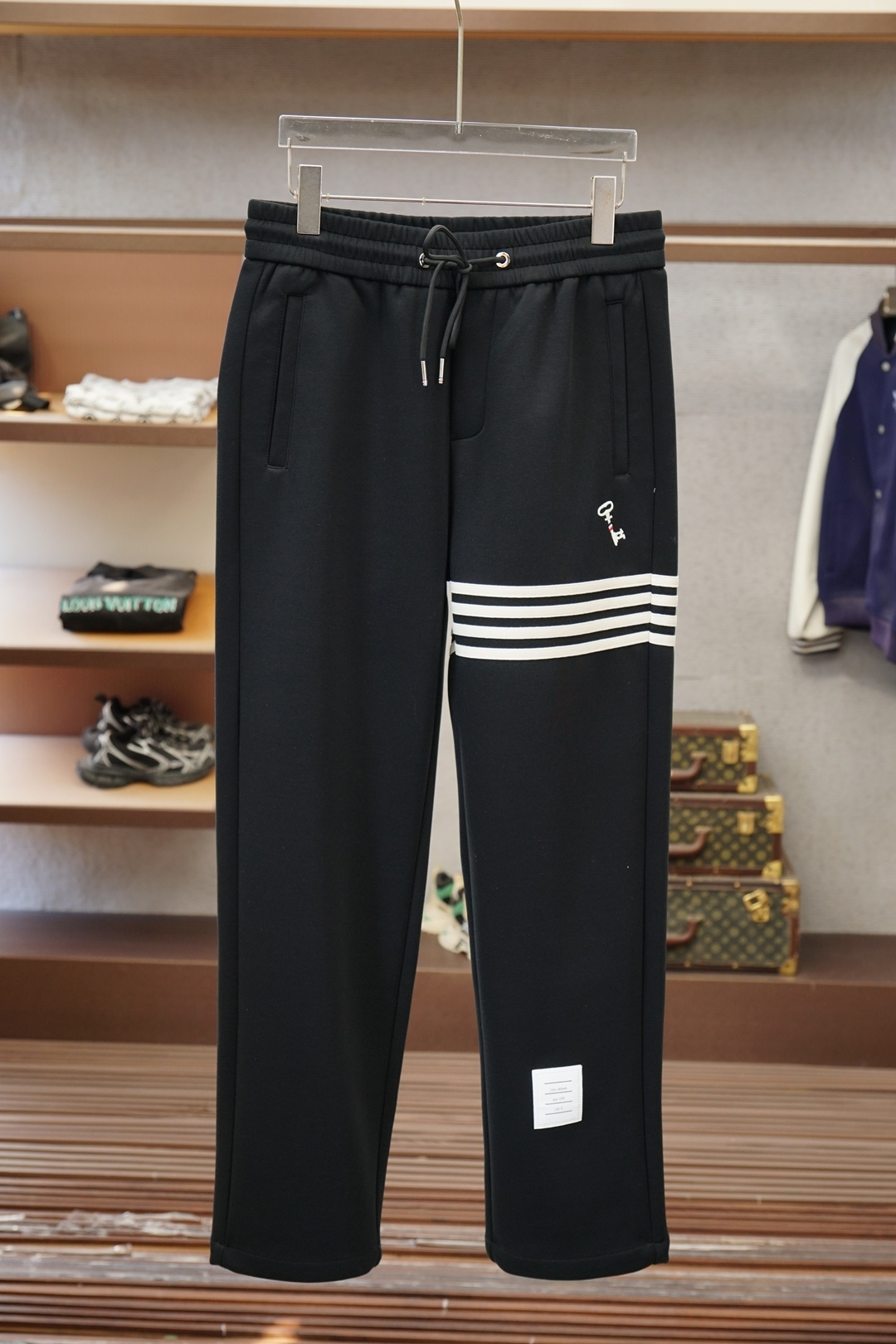 TB/25秋冬 🌟🌟男士精品休闲裤.意大利🇮🇹进口面料，最新款上身版型无敌正!绝对可以闭眼收的一款此款裤