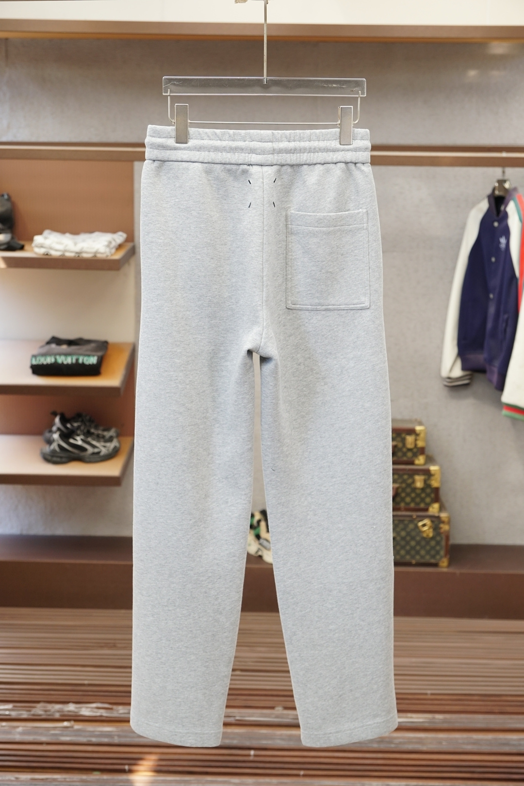 马吉拉/25秋冬 🌟🌟男士精品休闲裤.意大利🇮🇹进口面料，最新款上身版型无敌正!绝对可以闭眼收的一款此款