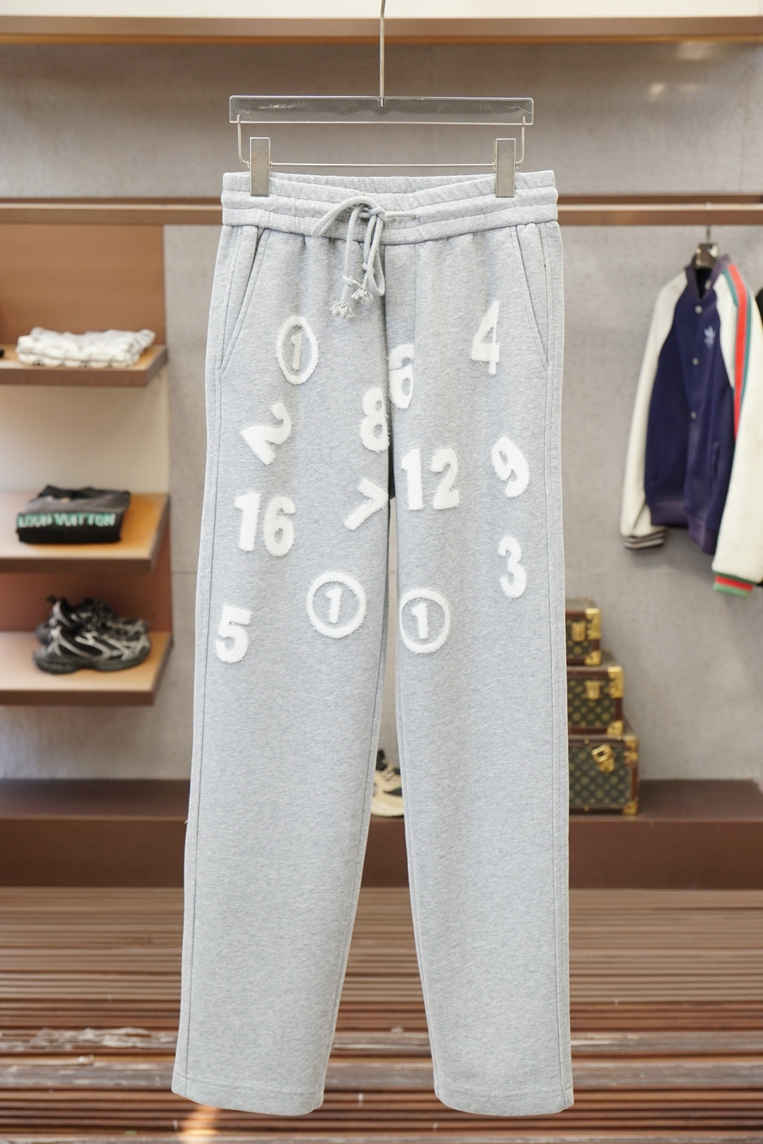 马吉拉/25秋冬 🌟🌟男士精品休闲裤.意大利🇮🇹进口面料，最新款上身版型无敌正!绝对可以闭眼收的一款此款