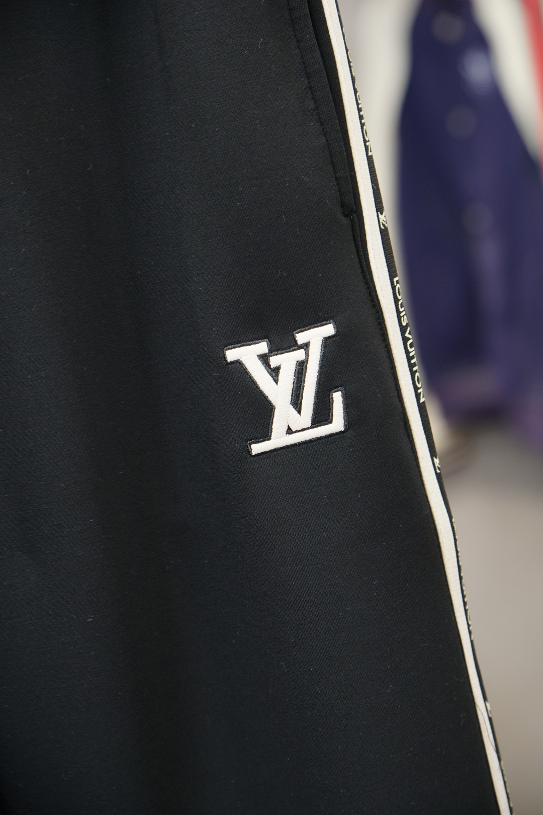 LV 路易威登-25秋冬 🌟🌟男士精品休闲裤.意大利🇮🇹进口面料，最新款上身版型无敌正!绝对可以闭眼收的