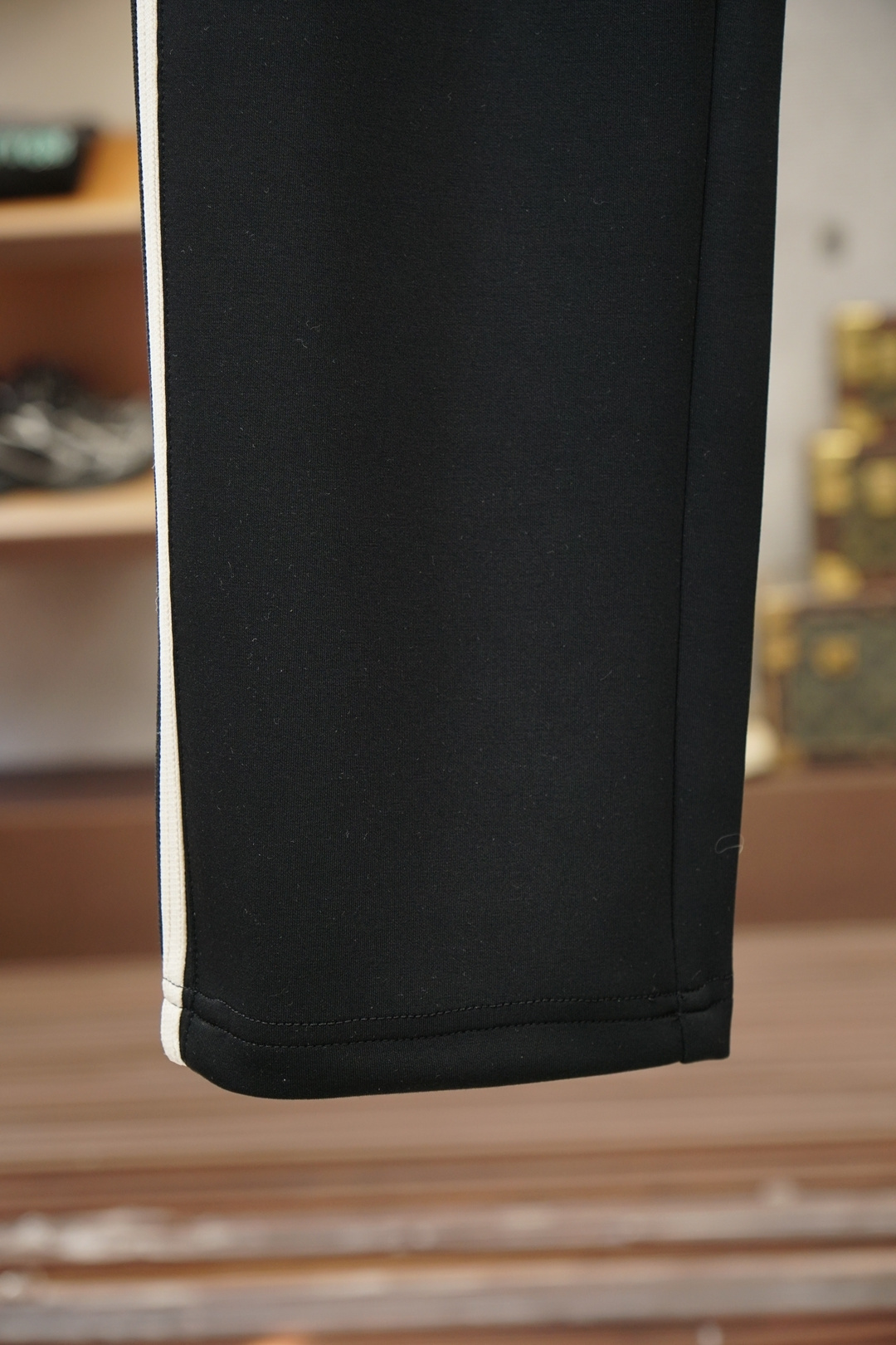 LV 路易威登-25秋冬 🌟🌟男士精品休闲裤.意大利🇮🇹进口面料，最新款上身版型无敌正!绝对可以闭眼收的