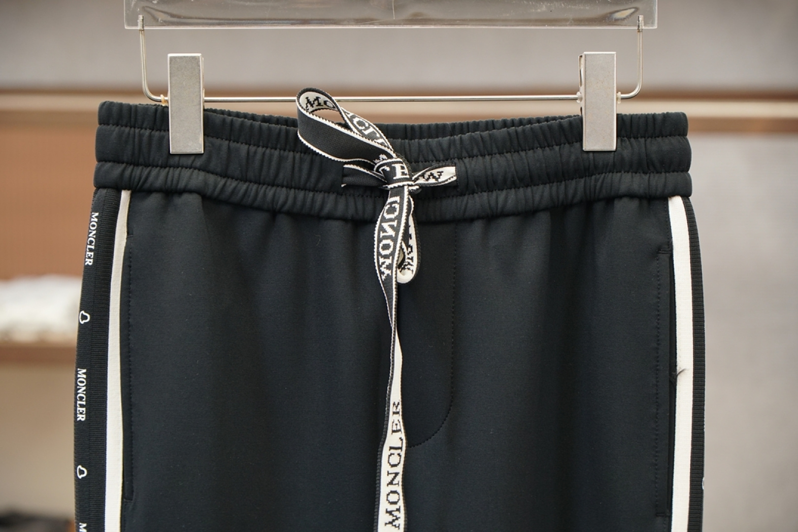 蒙口/25秋冬 🌟🌟男士精品休闲裤.意大利🇮🇹进口面料，最新款上身版型无敌正!绝对可以闭眼收的一款此款裤