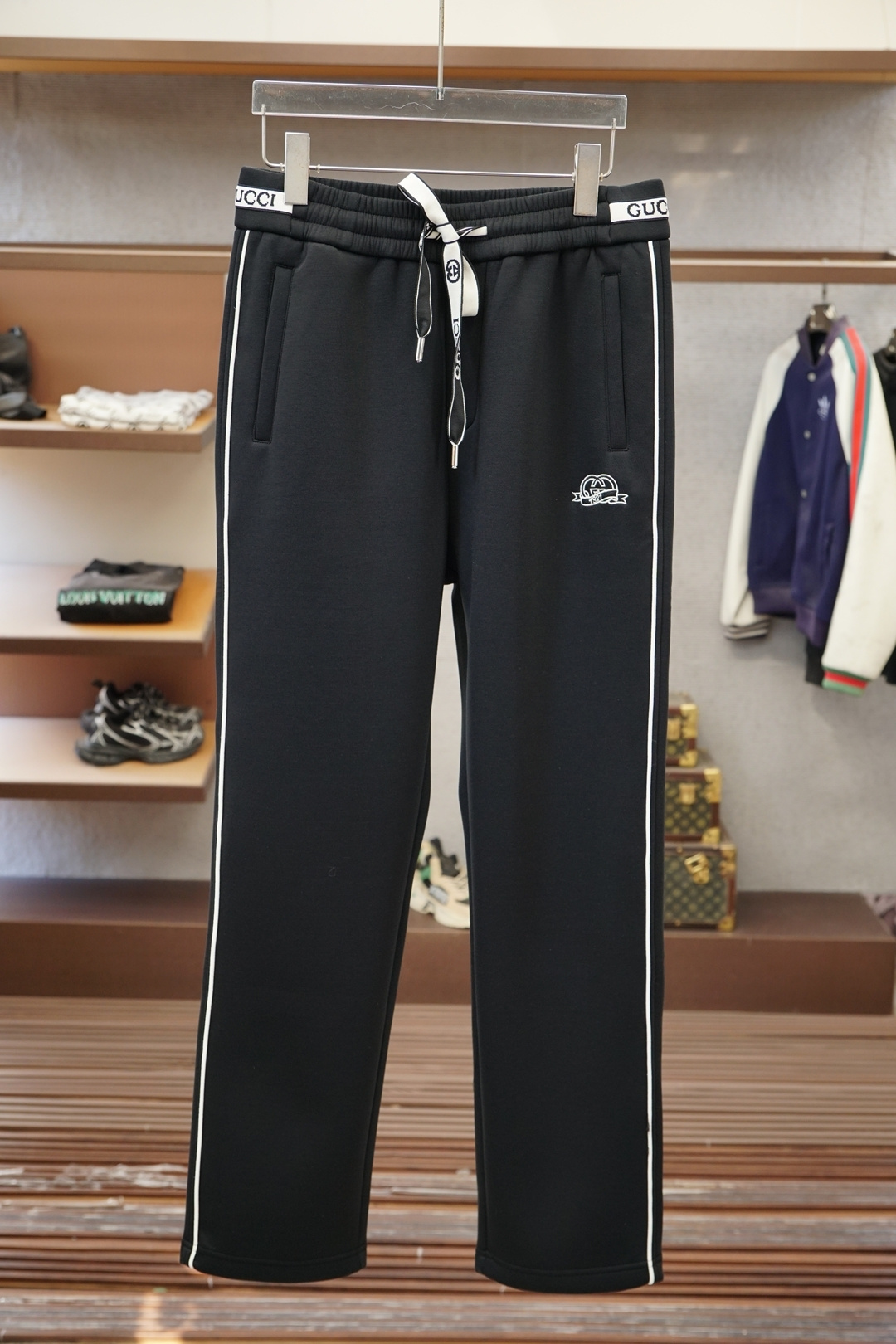 Gucci古奇-25秋冬 🌟🌟男士精品休闲裤.意大利🇮🇹进口面料，最新款上身版型无敌正!绝对可以闭眼收的