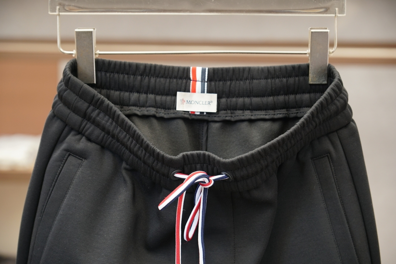 蒙口-25秋冬 🌟🌟男士精品休闲裤.意大利🇮🇹进口面料，最新款上身版型无敌正!绝对可以闭眼收的一款此款裤