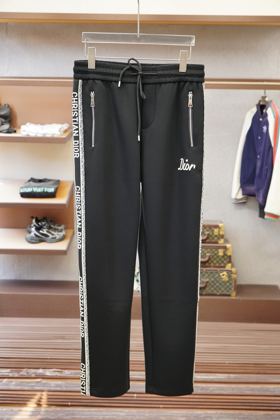 Dior迪奥-25秋冬 🌟🌟男士精品休闲裤.意大利🇮🇹进口面料，最新款上身版型无敌正!绝对可以闭眼收的一