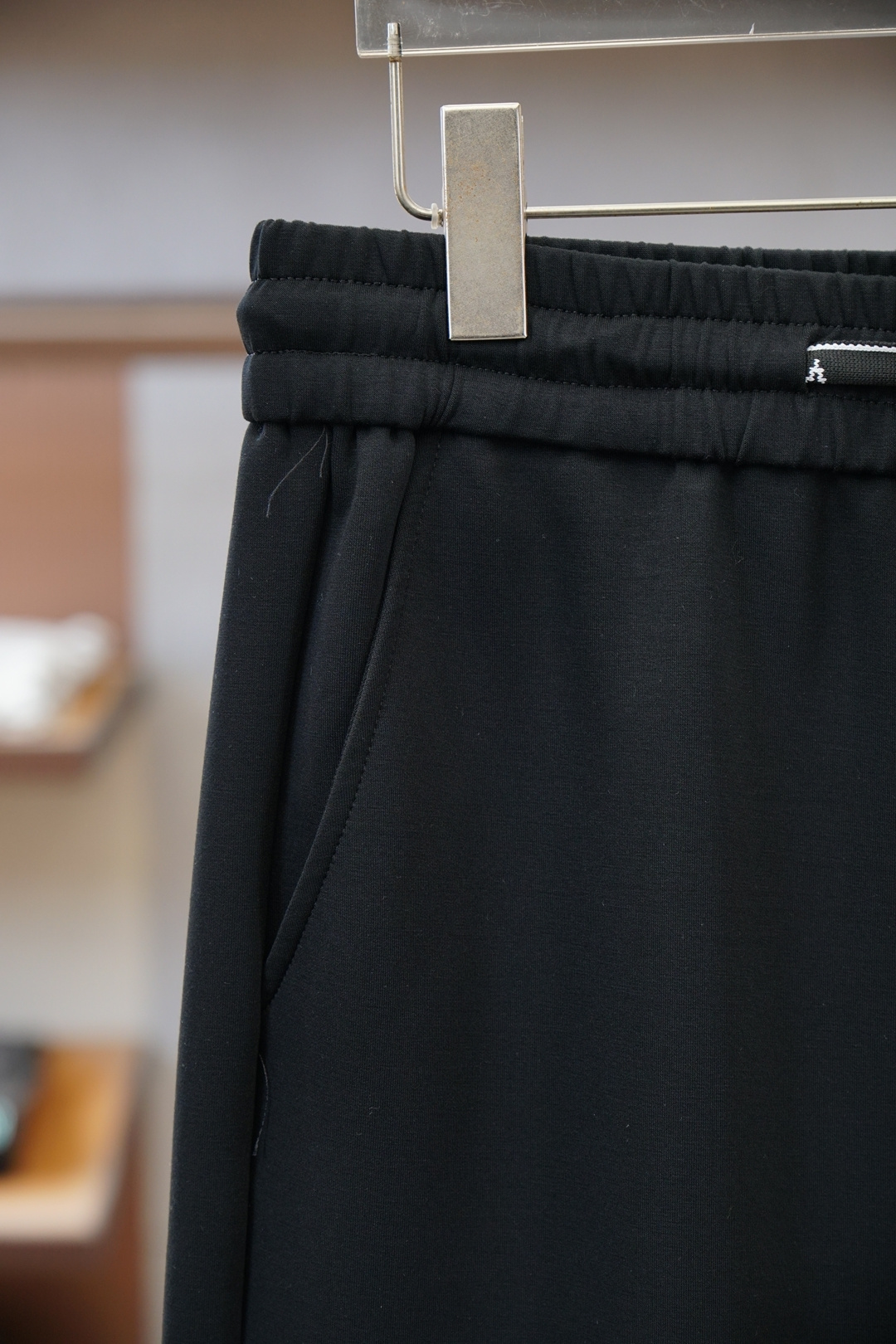 始祖鸟-25秋冬 🌟🌟男士精品休闲裤.意大利🇮🇹进口面料，最新款上身版型无敌正!绝对可以闭眼收的一款此款