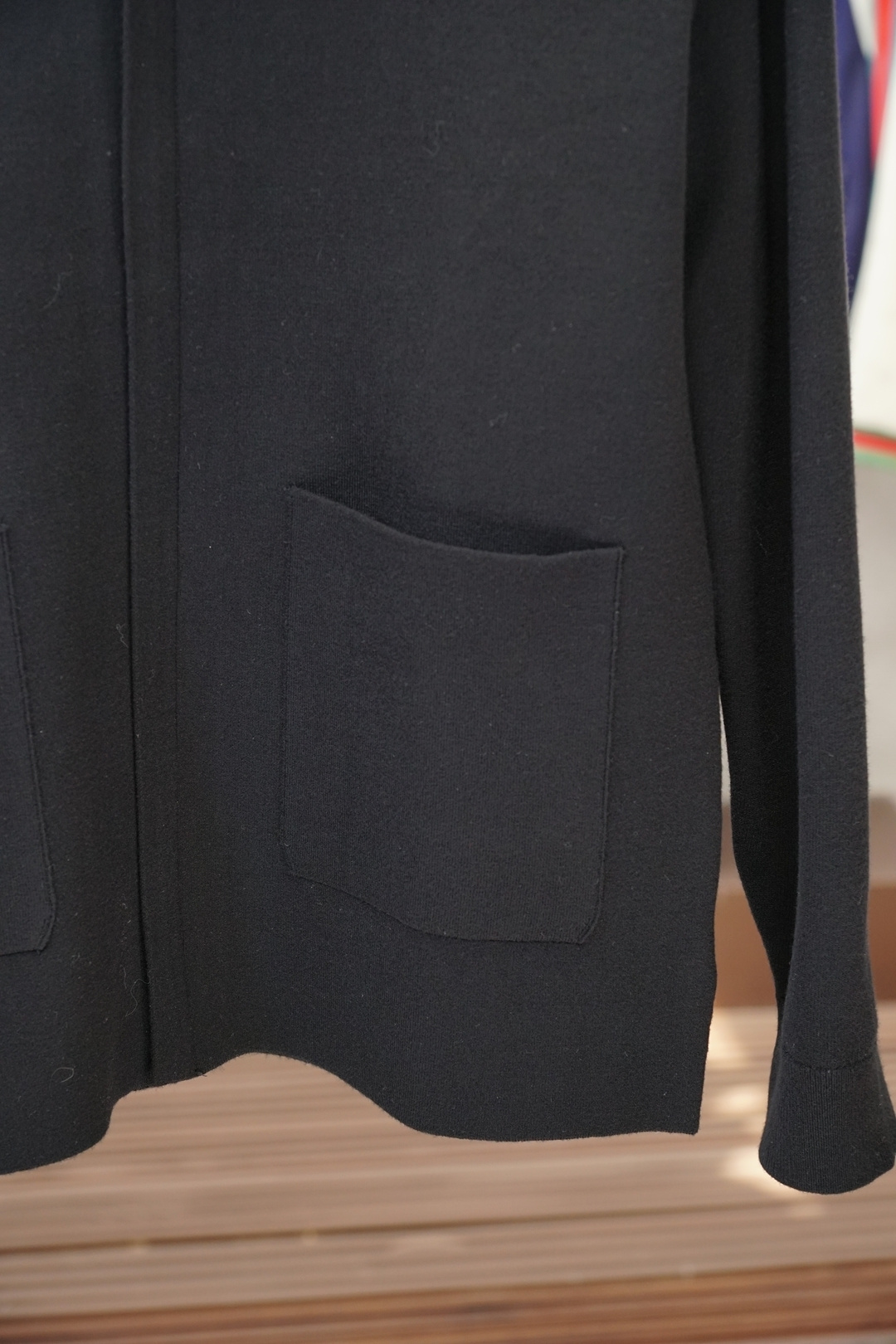 杰尼亚-2025秋冬新款开衫毛衣！优质针织羊毛，简约而不简单。休闲圆领款式，日常搭配出街轻松搭配。做工精