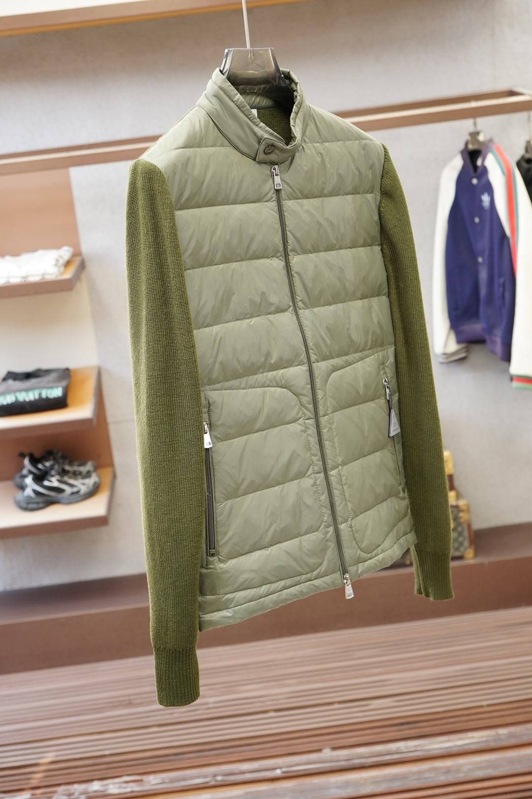 蒙口-2025秋冬款针织拼接羽绒混纺外套 | 品质之选，写意潇洒🐠🐠🐠👕 高品质面料：精选14%绵羊毛，