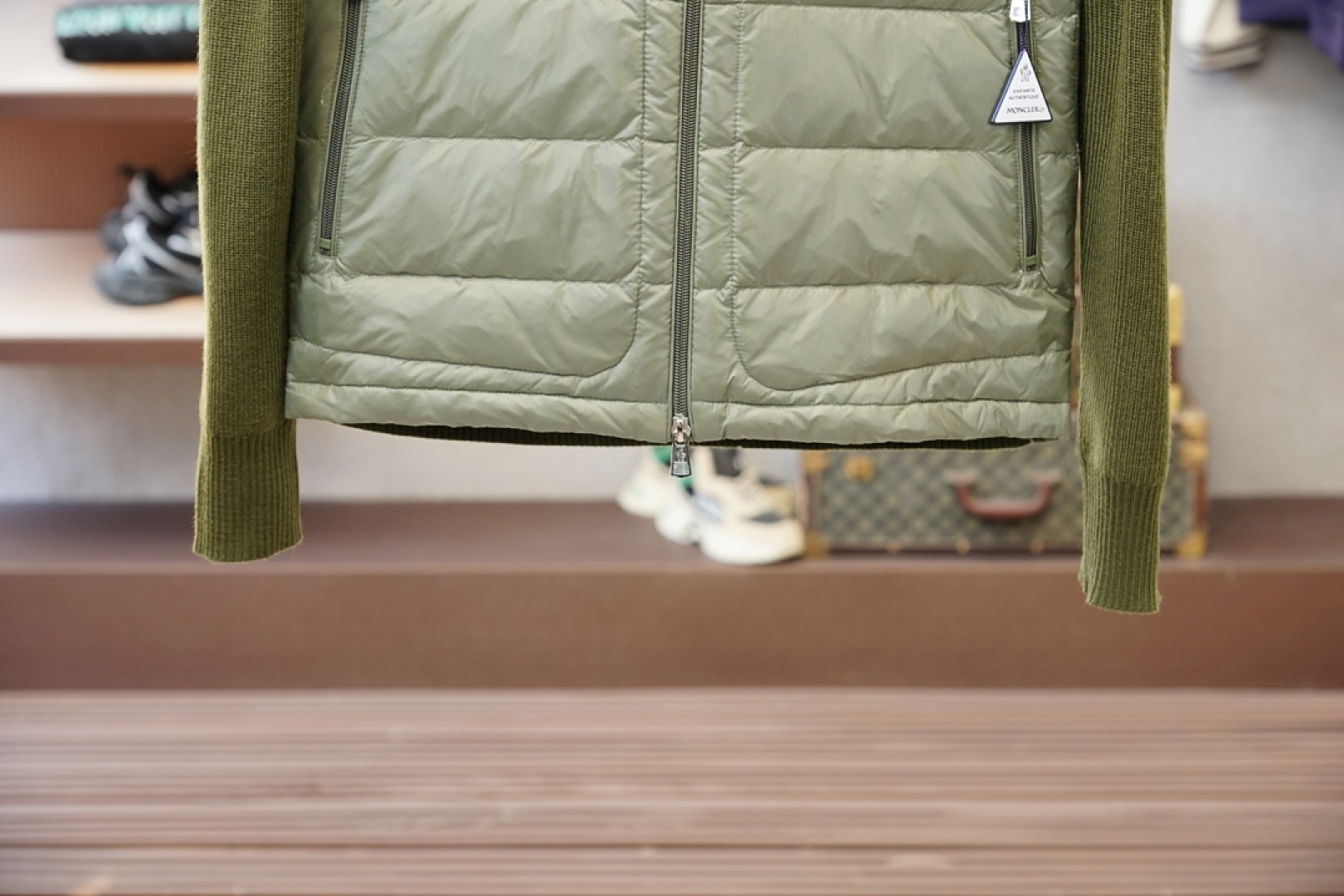 蒙口-2025秋冬款针织拼接羽绒混纺外套 | 品质之选，写意潇洒🐠🐠🐠👕 高品质面料：精选14%绵羊毛，