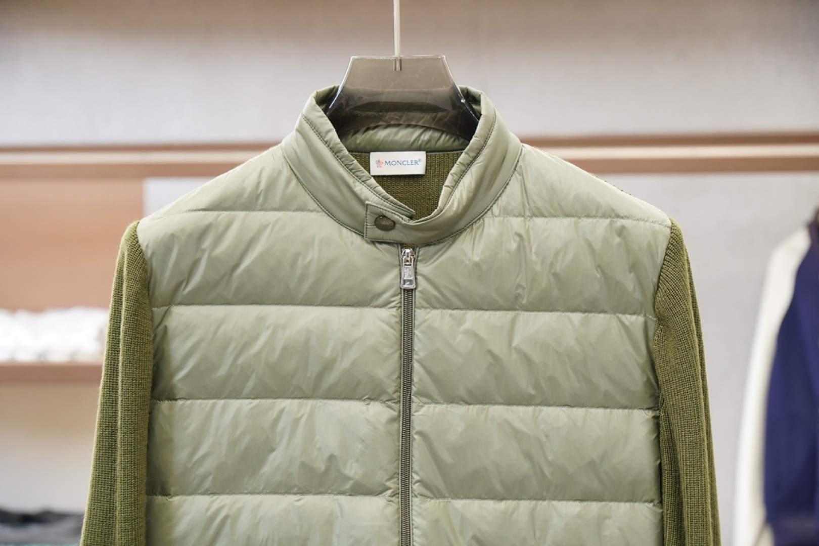 蒙口-2025秋冬款针织拼接羽绒混纺外套 | 品质之选，写意潇洒🐠🐠🐠👕 高品质面料：精选14%绵羊毛，