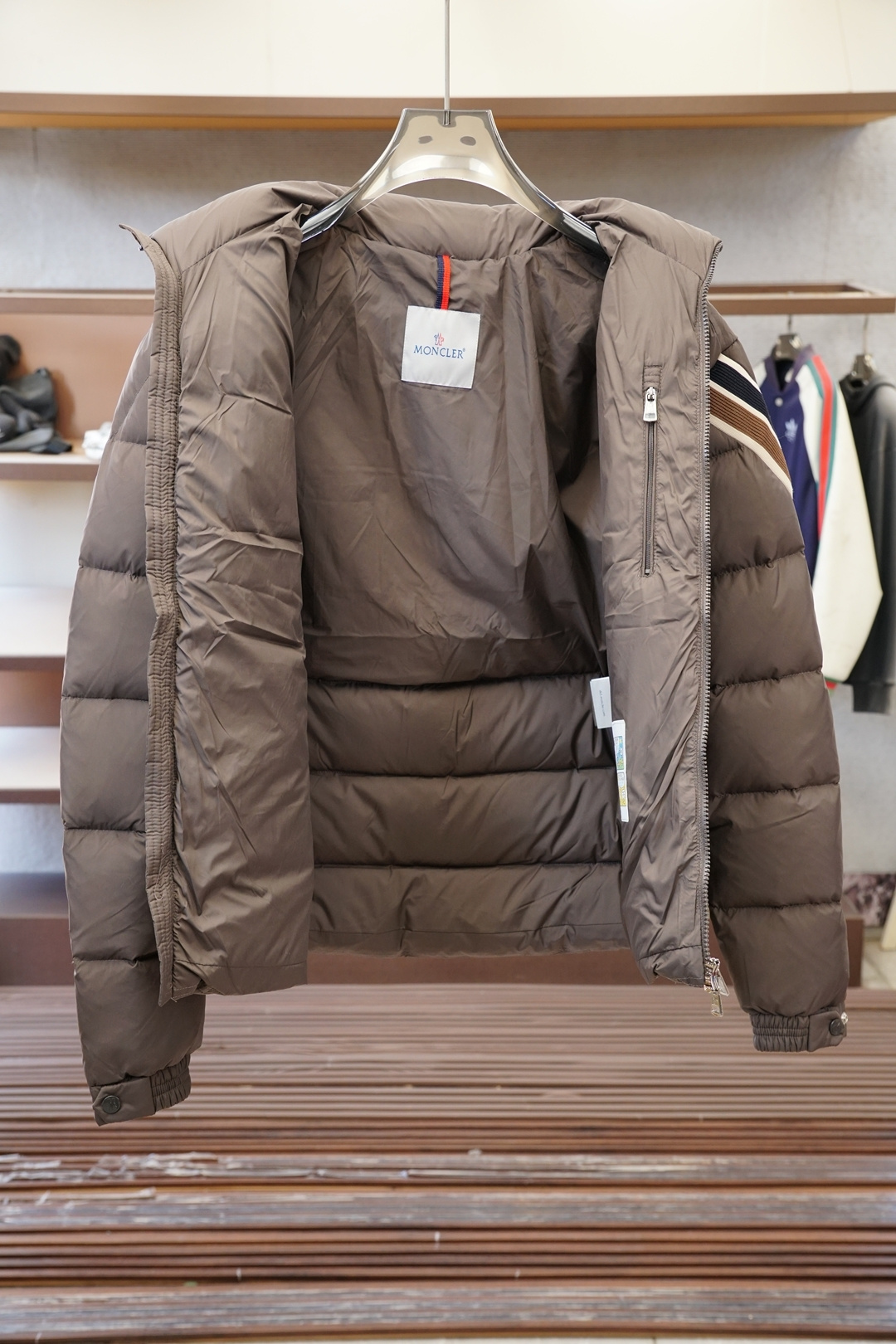 蒙口-2025经典羽绒服羽绒服外套 男女同款冬装新品，高端定制！轻熟商务最爱系列，极简主义风格羽90白鸭