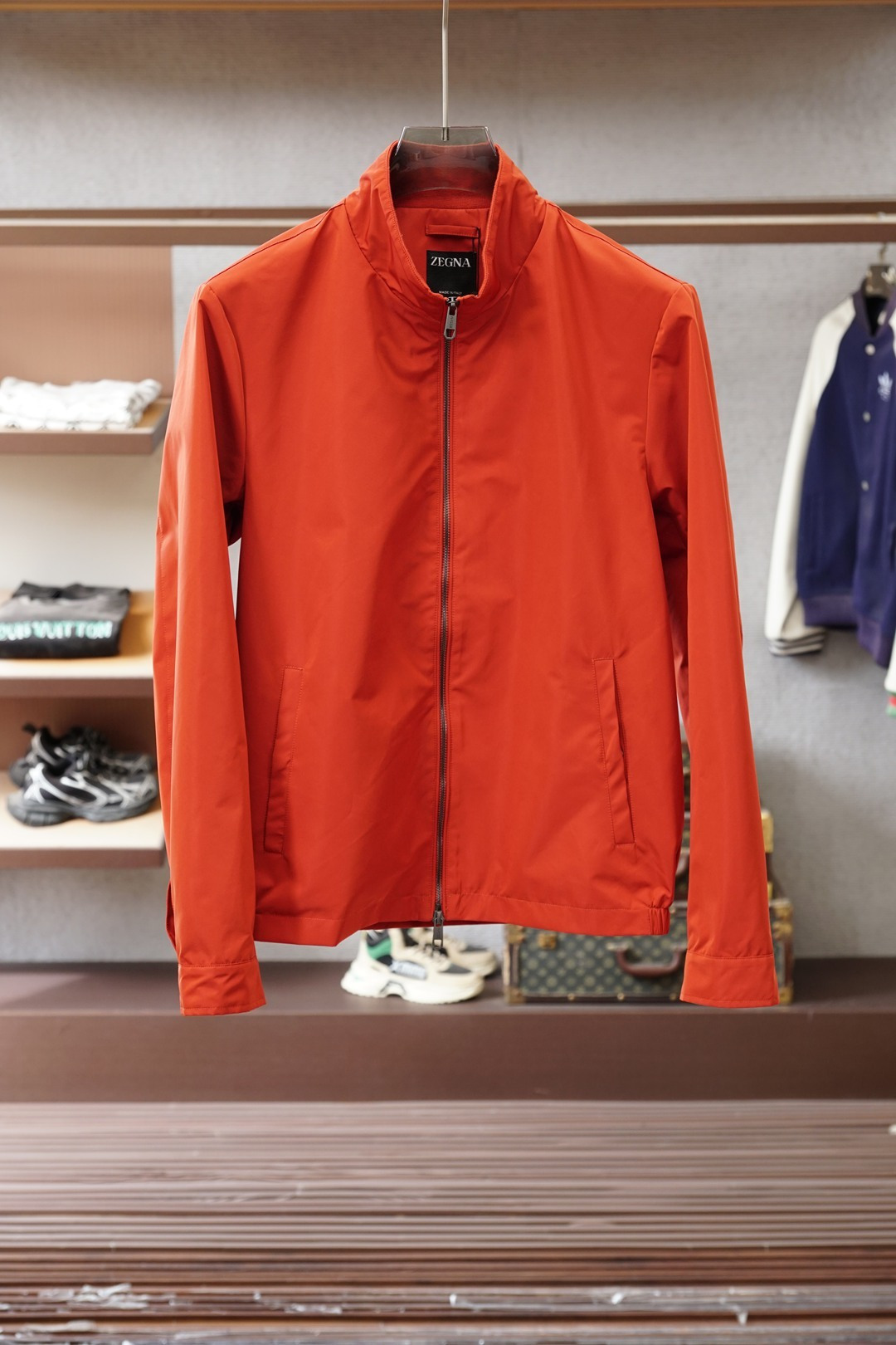 NO:661607,ZEGNA Zegna Jacket 26 spring and summer new men's jacket, simple and elegant, low-key luxury stand-up collar design, easy to control any occasion. Color brick red sky blue Size m-3xl,,zegna,jackets & coats,jackets & coats, 19860909ZEGNA杰尼亚外套26春夏男装新款夹克,简单大方低调奢华立领设计,轻松驾驭任何场合 颜色砖红色 天蓝色 码数m-3xl,,zegna,jackets & coats,jackets & coats, ,Men's clothing