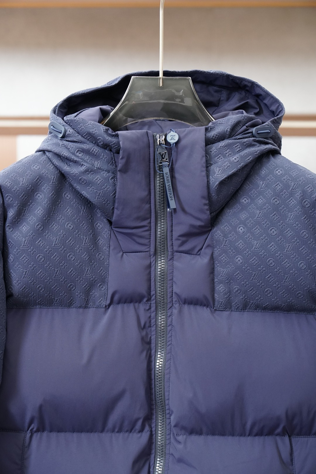 LV路易威登-2025高端推荐牛货 2025秋冬款男士原单纯正90羽绒服！贵族血统 蓬松感十足 御寒神器