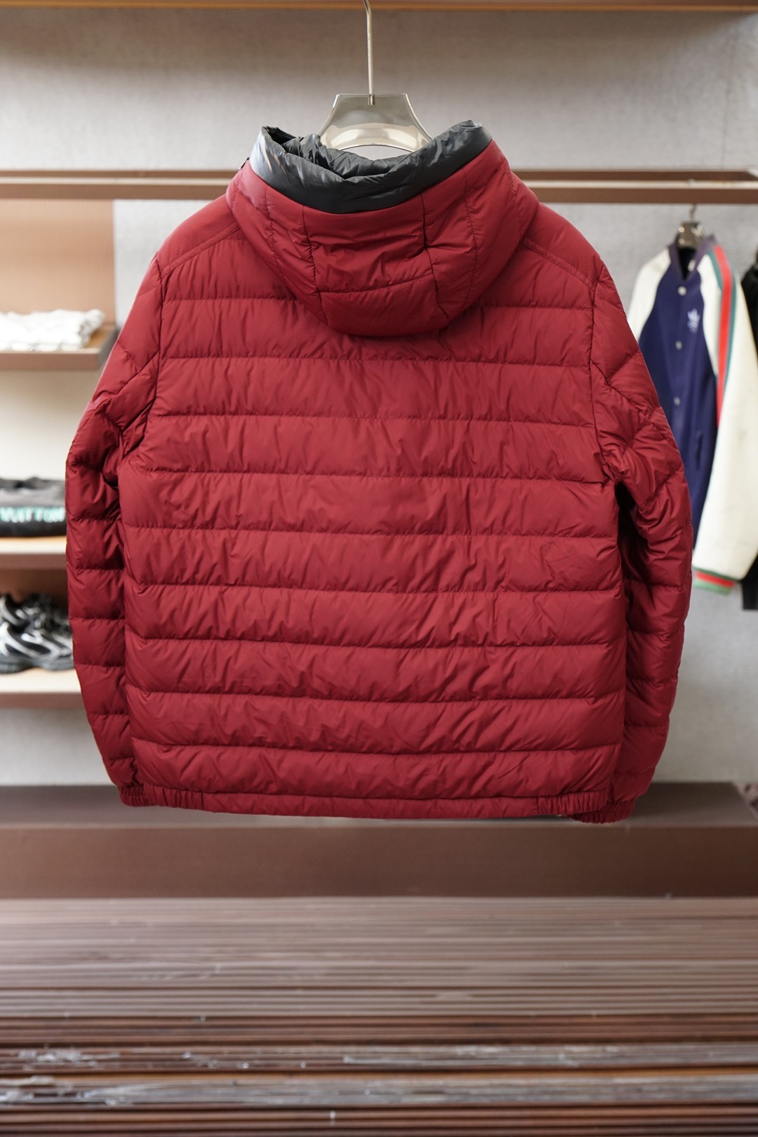 蒙口/2025经典羽绒服薄款连帽外套 男女同款冬装新品，高端定制！轻熟商务最爱系列，极简主义风格羽90白