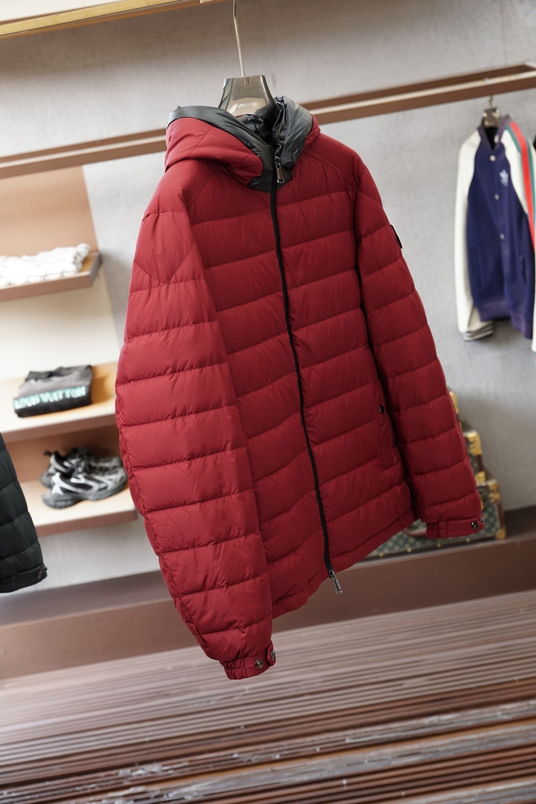 蒙口/2025经典羽绒服薄款连帽外套 男女同款冬装新品，高端定制！轻熟商务最爱系列，极简主义风格羽90白