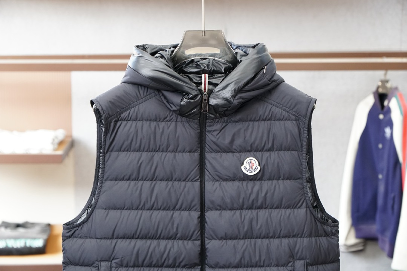 蒙口/25秋冬新款羽绒背心马甲原版1.1顶级打造；官网官，定制YB防风防水尼龙材质 白鹅绒填充内里 整件