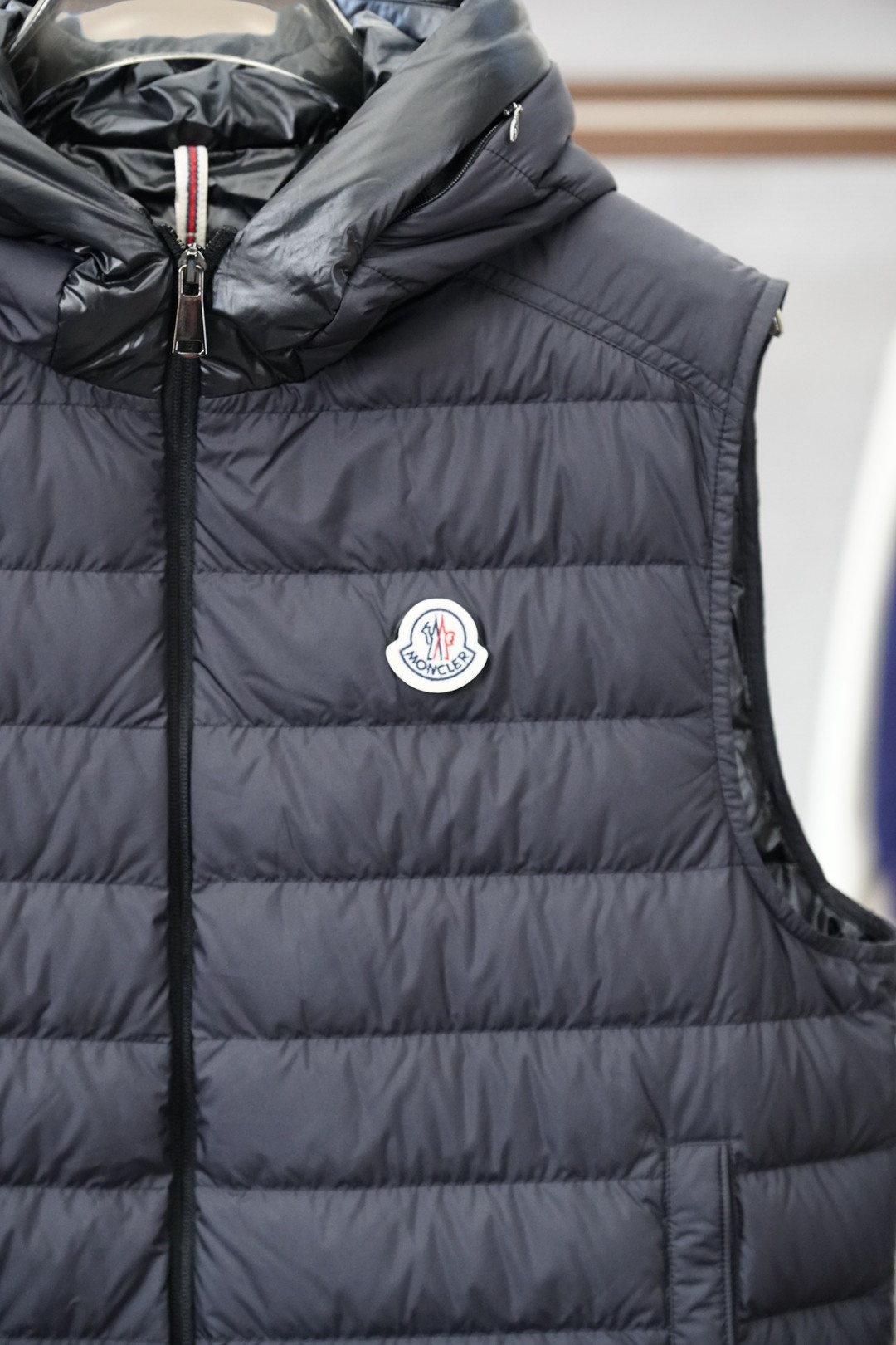 蒙口/25秋冬新款羽绒背心马甲原版1.1顶级打造；官网官，定制YB防风防水尼龙材质 白鹅绒填充内里 整件