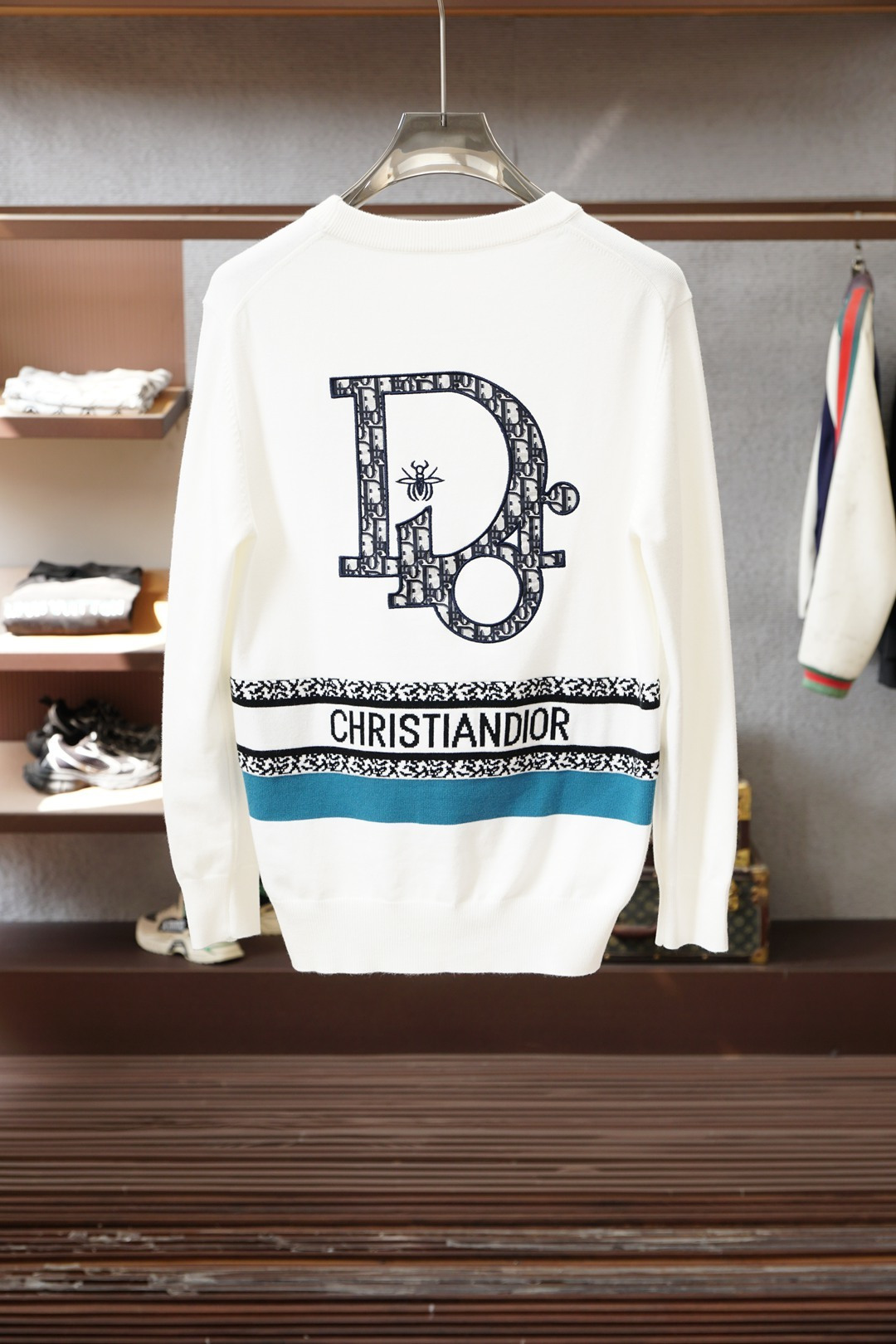 Dior迪奥-2025秋冬新款毛衣！💐💐优质羊毛，简约而不简单。休闲圆领款式，日常搭配出街轻松搭配。做工