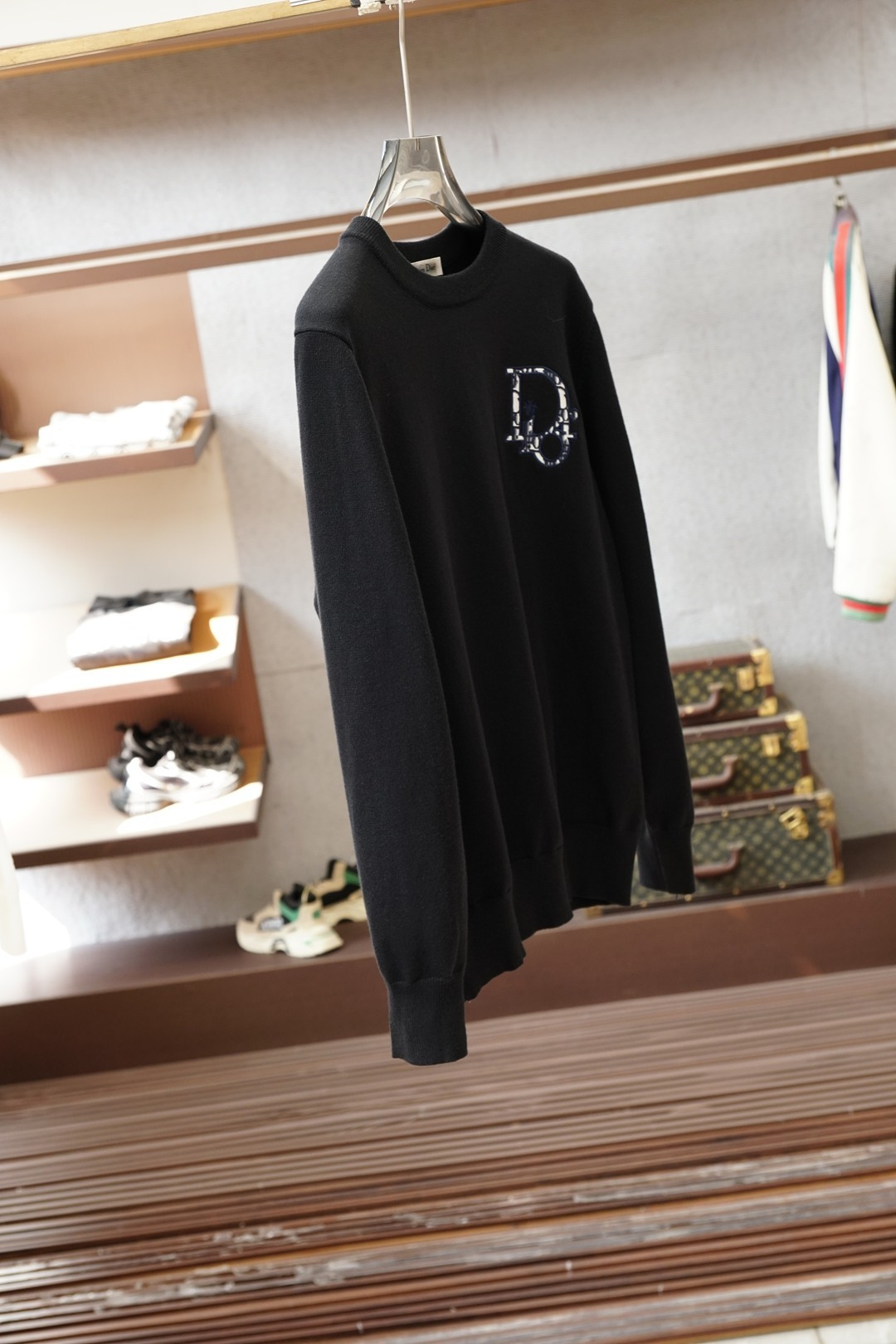 Dior迪奥-2025秋冬新款毛衣！💐💐优质羊毛，简约而不简单。休闲圆领款式，日常搭配出街轻松搭配。做工