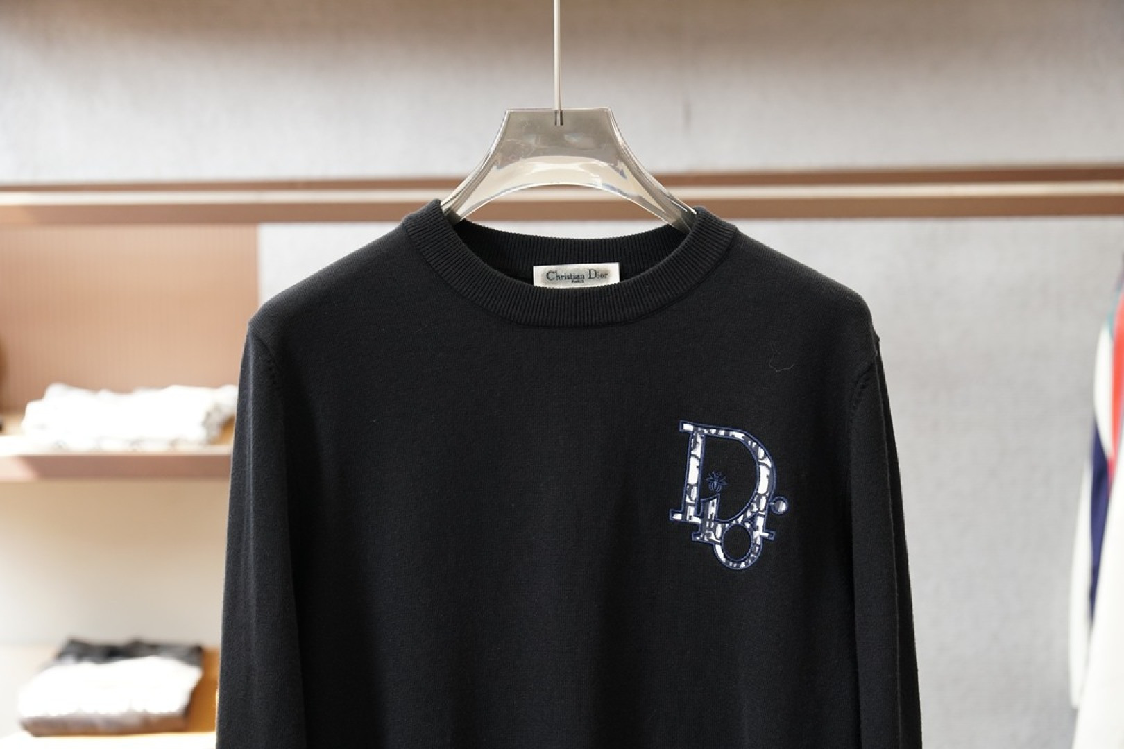 Dior迪奥-2025秋冬新款毛衣！💐💐优质羊毛，简约而不简单。休闲圆领款式，日常搭配出街轻松搭配。做工