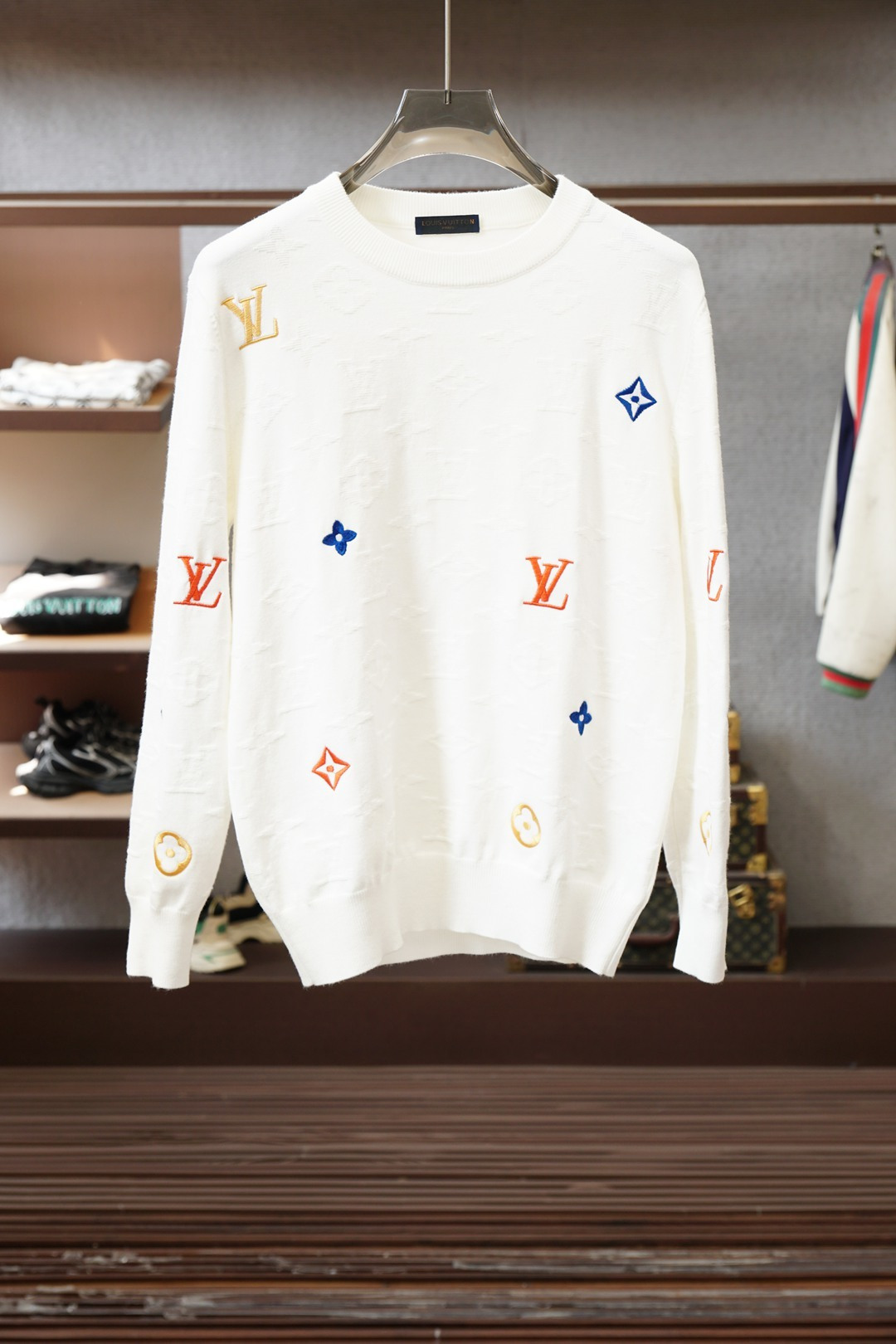Lv-路易威登-2025秋冬新款毛衣！💐💐优质羊毛，简约而不简单。休闲圆领款式，日常搭配出街轻松搭配。做