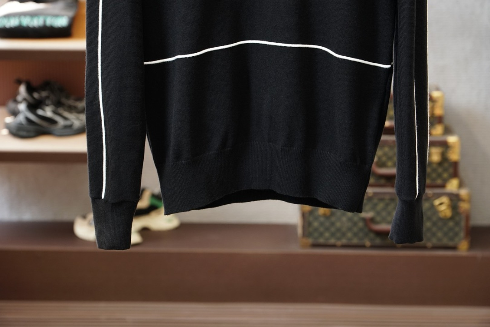 Prada普拉达/2025秋冬新款毛衣！💐💐优质羊毛，简约而不简单。休闲圆领款式，日常搭配出街轻松搭配。