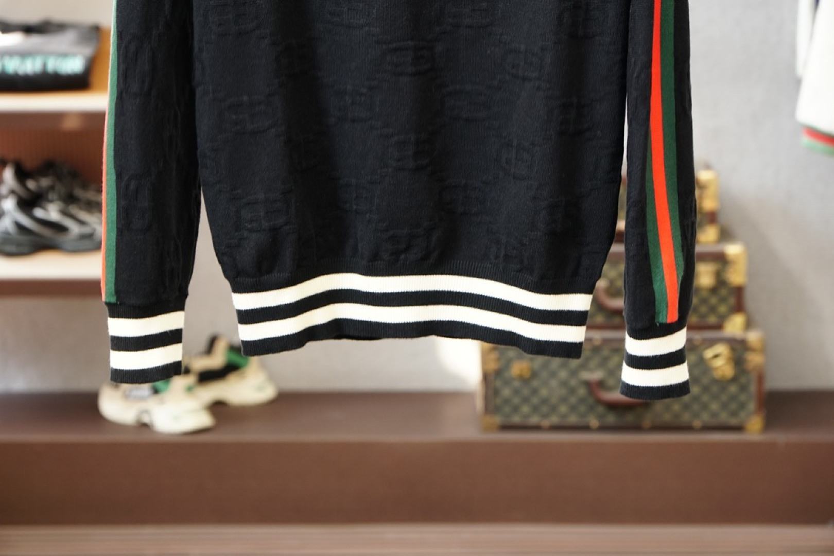 Gucci古奇2025秋冬新款毛衣！💐💐优质羊毛，简约而不简单。休闲圆领款式，日常搭配出街轻松搭配。做工