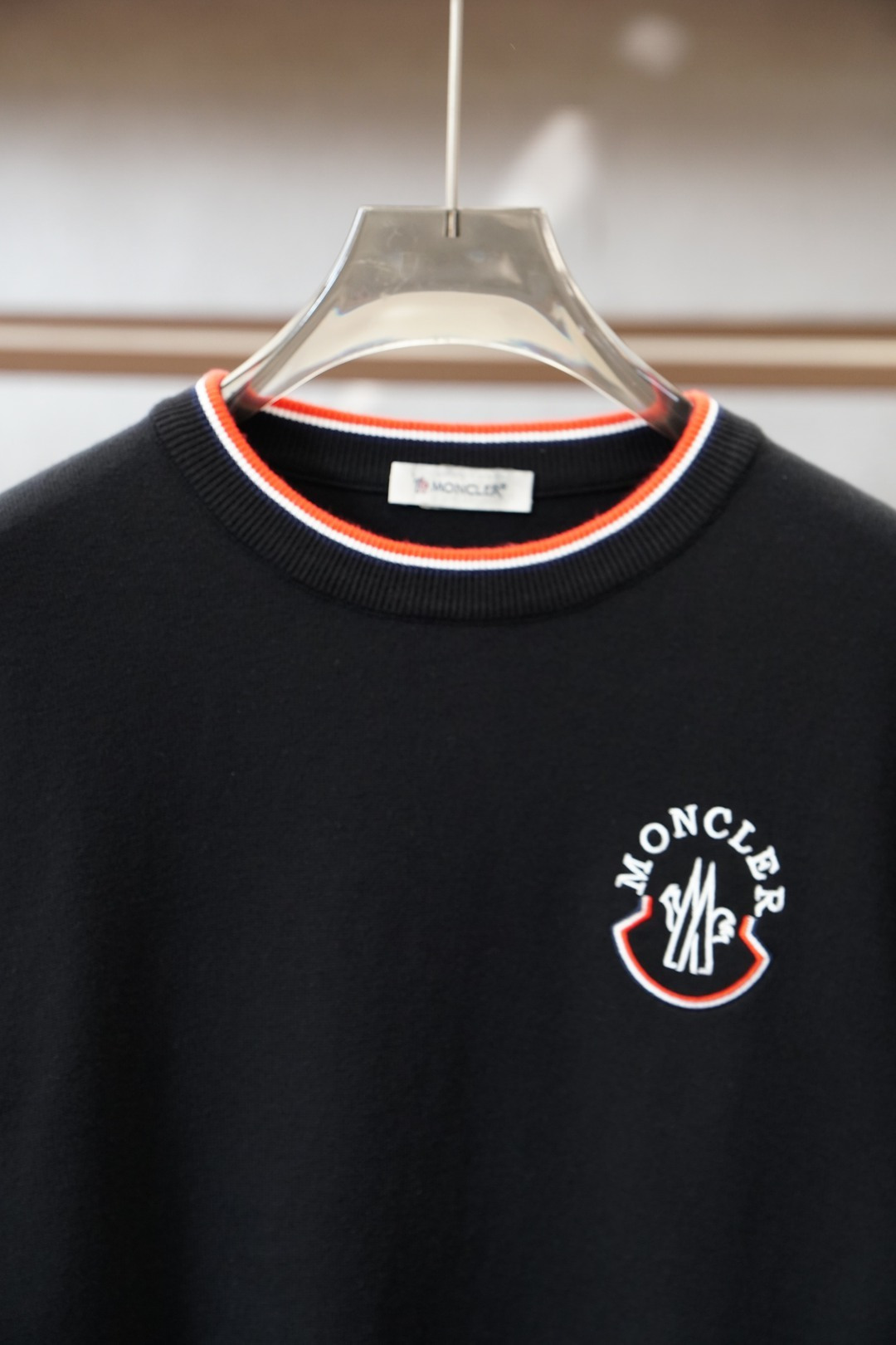 蒙口/2025秋冬新款毛衣！💐💐优质羊毛，简约而不简单。休闲圆领款式，日常搭配出街轻松搭配。做工精细 针