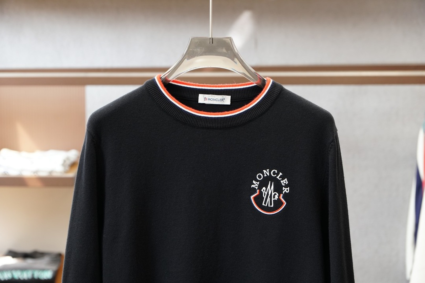 蒙口/2025秋冬新款毛衣！💐💐优质羊毛，简约而不简单。休闲圆领款式，日常搭配出街轻松搭配。做工精细 针