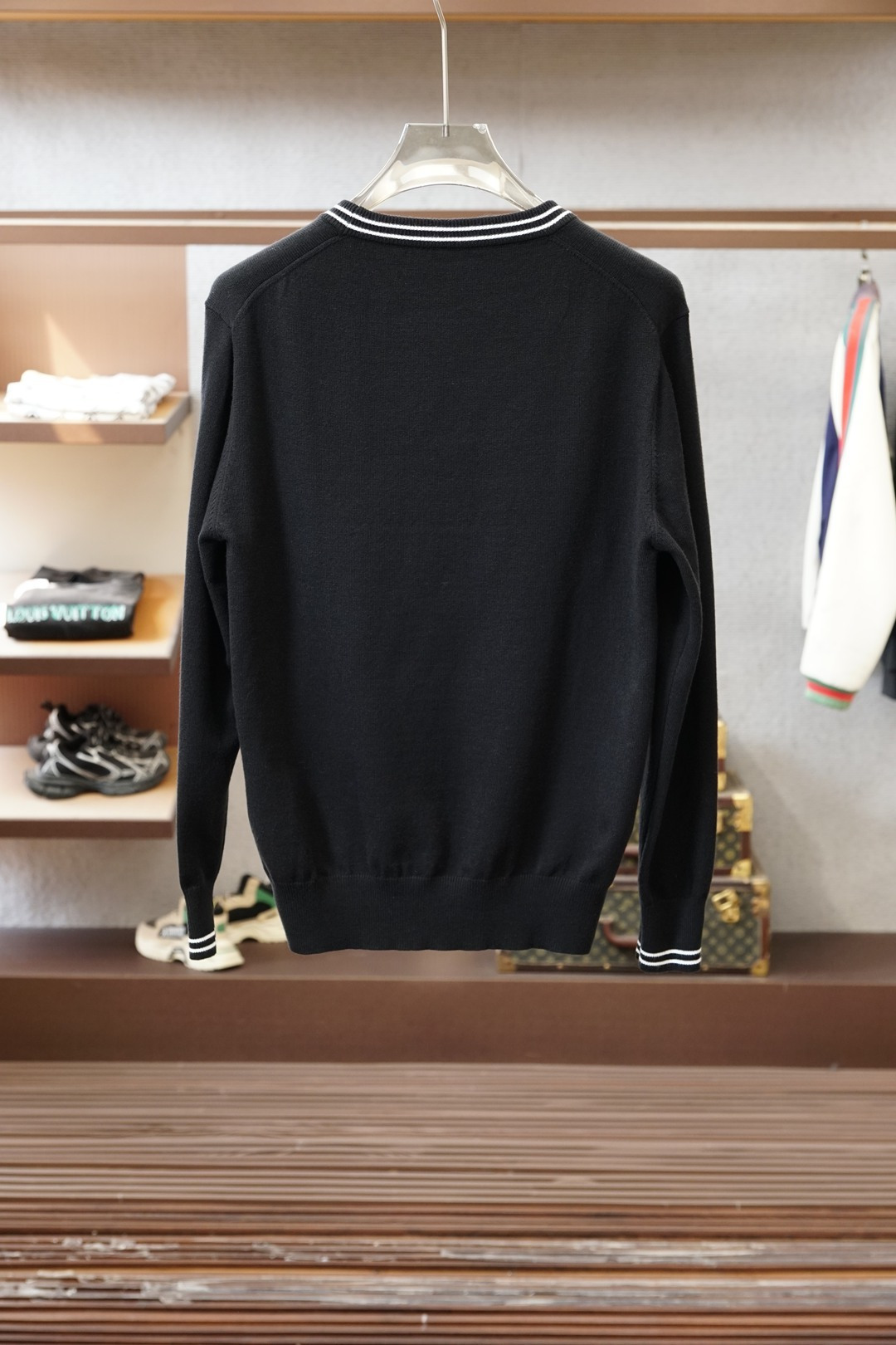 Prada普拉达-2025秋冬新款毛衣！💐💐优质羊毛，简约而不简单。休闲圆领款式，日常搭配出街轻松搭配。