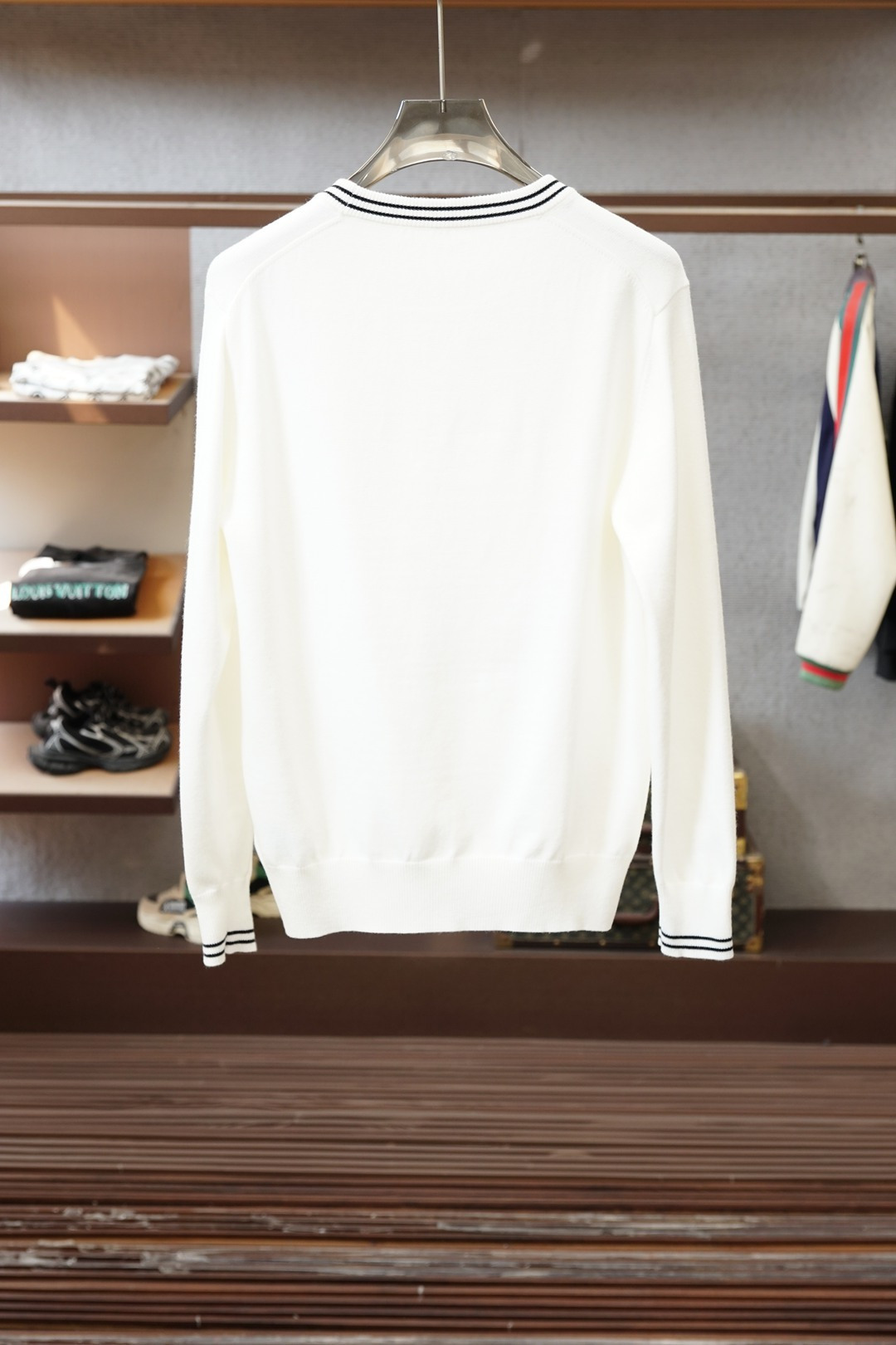 Prada普拉达-2025秋冬新款毛衣！💐💐优质羊毛，简约而不简单。休闲圆领款式，日常搭配出街轻松搭配。