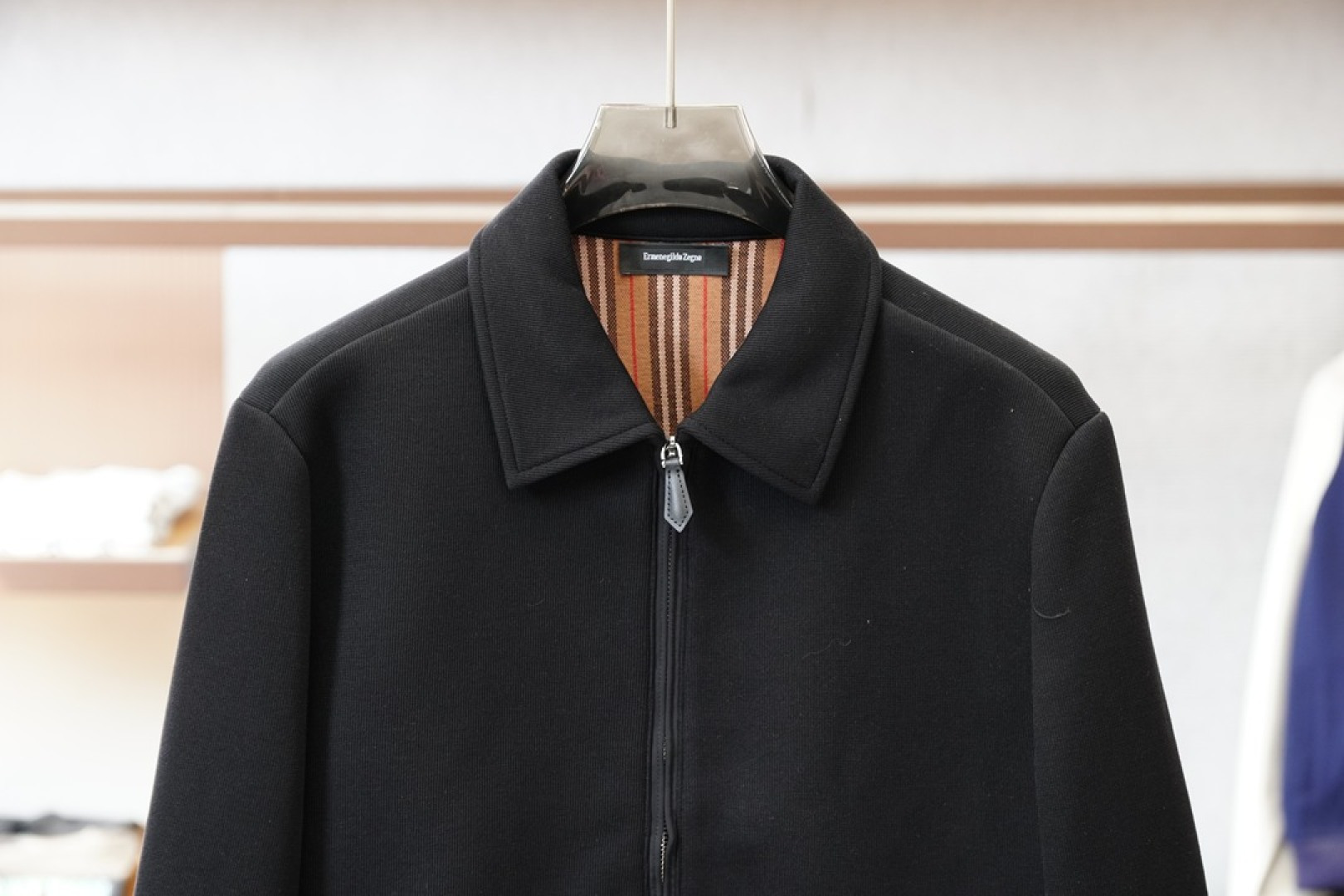 杰尼亚/25秋冬羊毛外套，⚡️⚡️加厚羊毛实穿性强 风格独特。材质，质感细腻硬朗光滑！时尚复古风格浓郁！